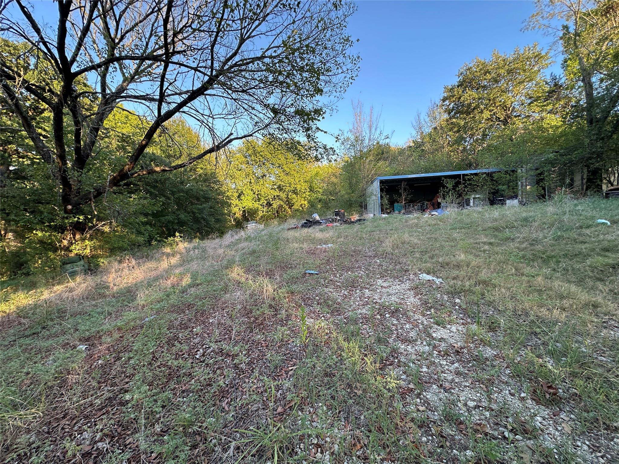 main property photo 10