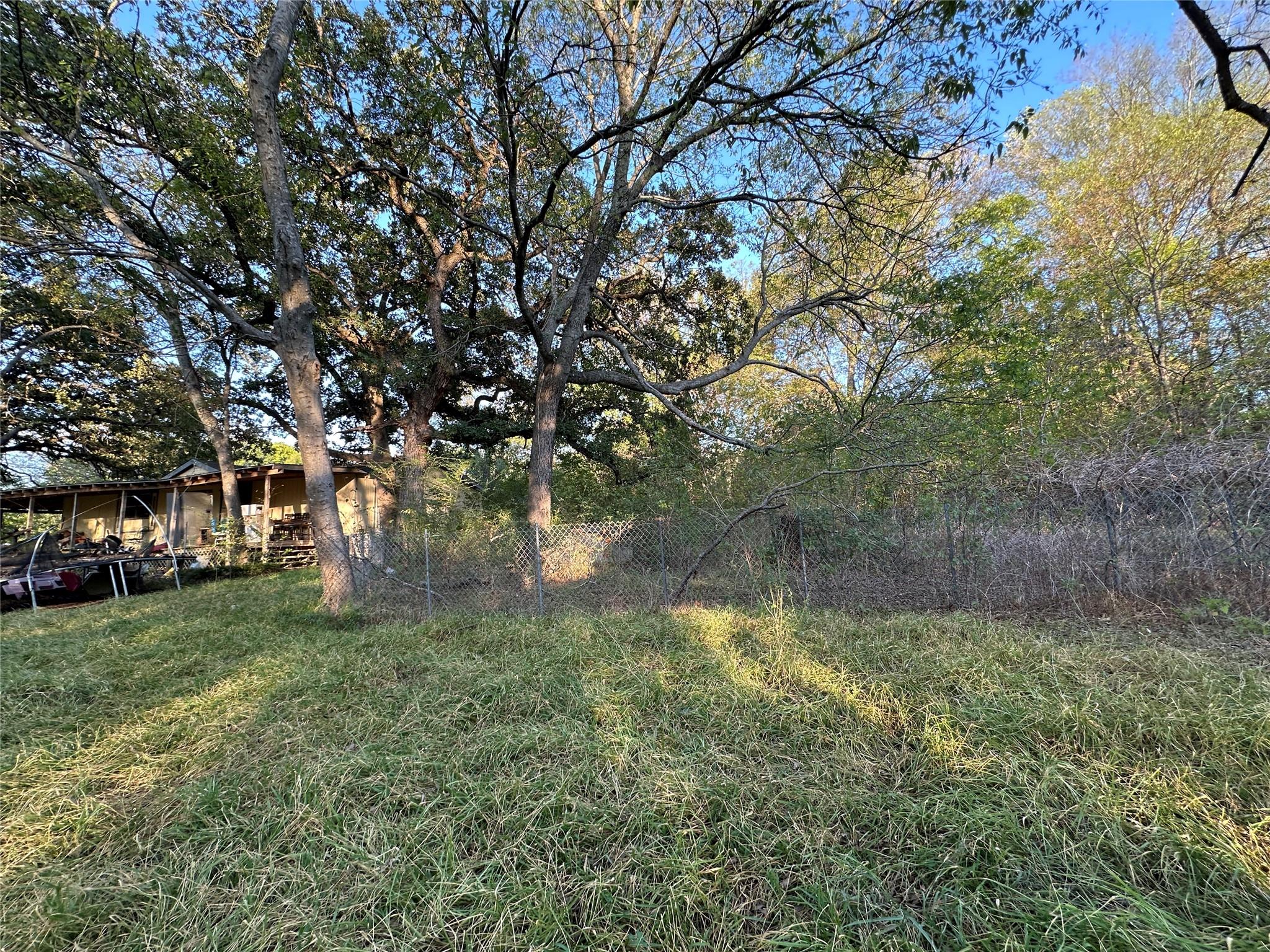 main property photo 18