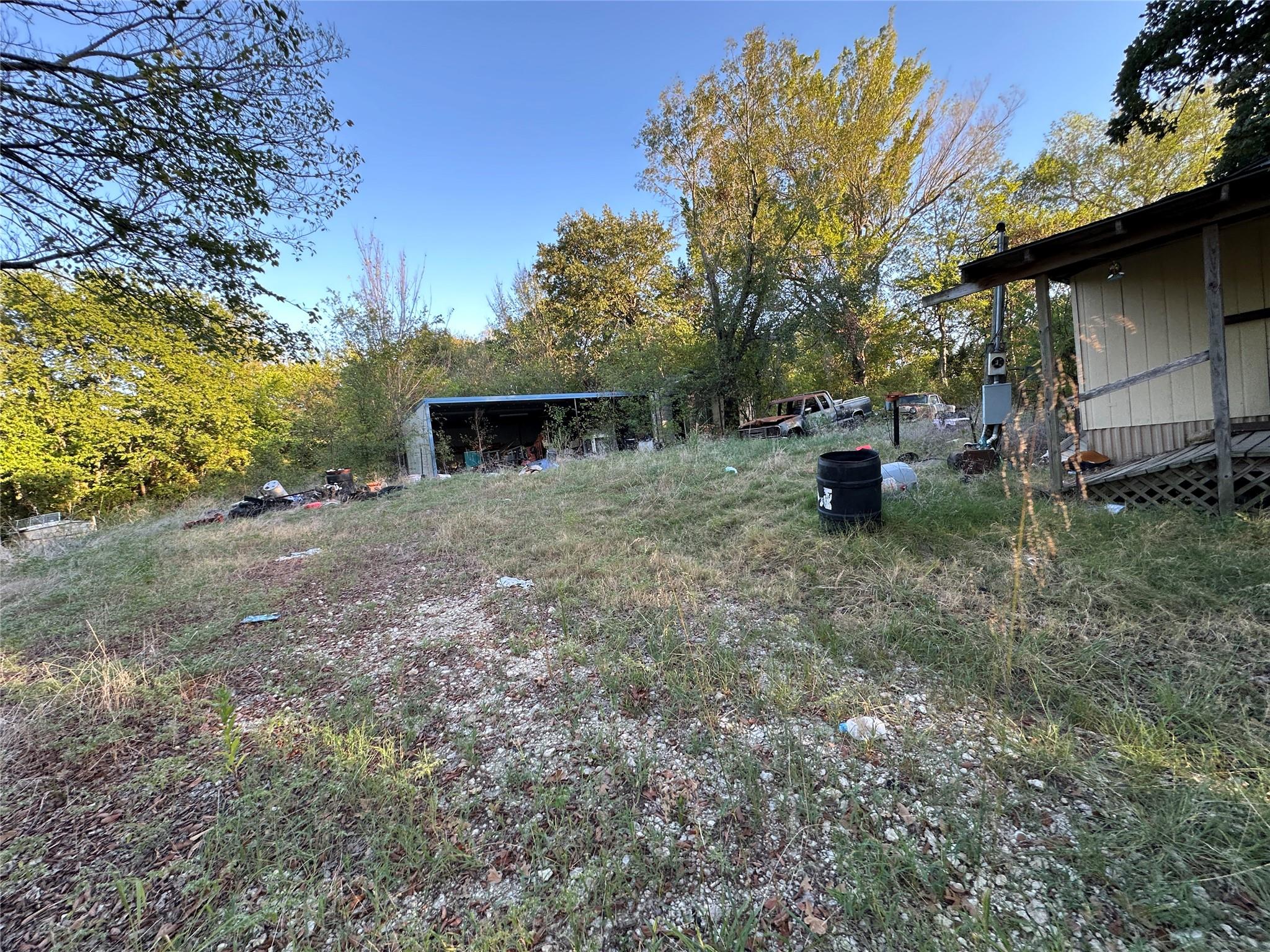main property photo 9