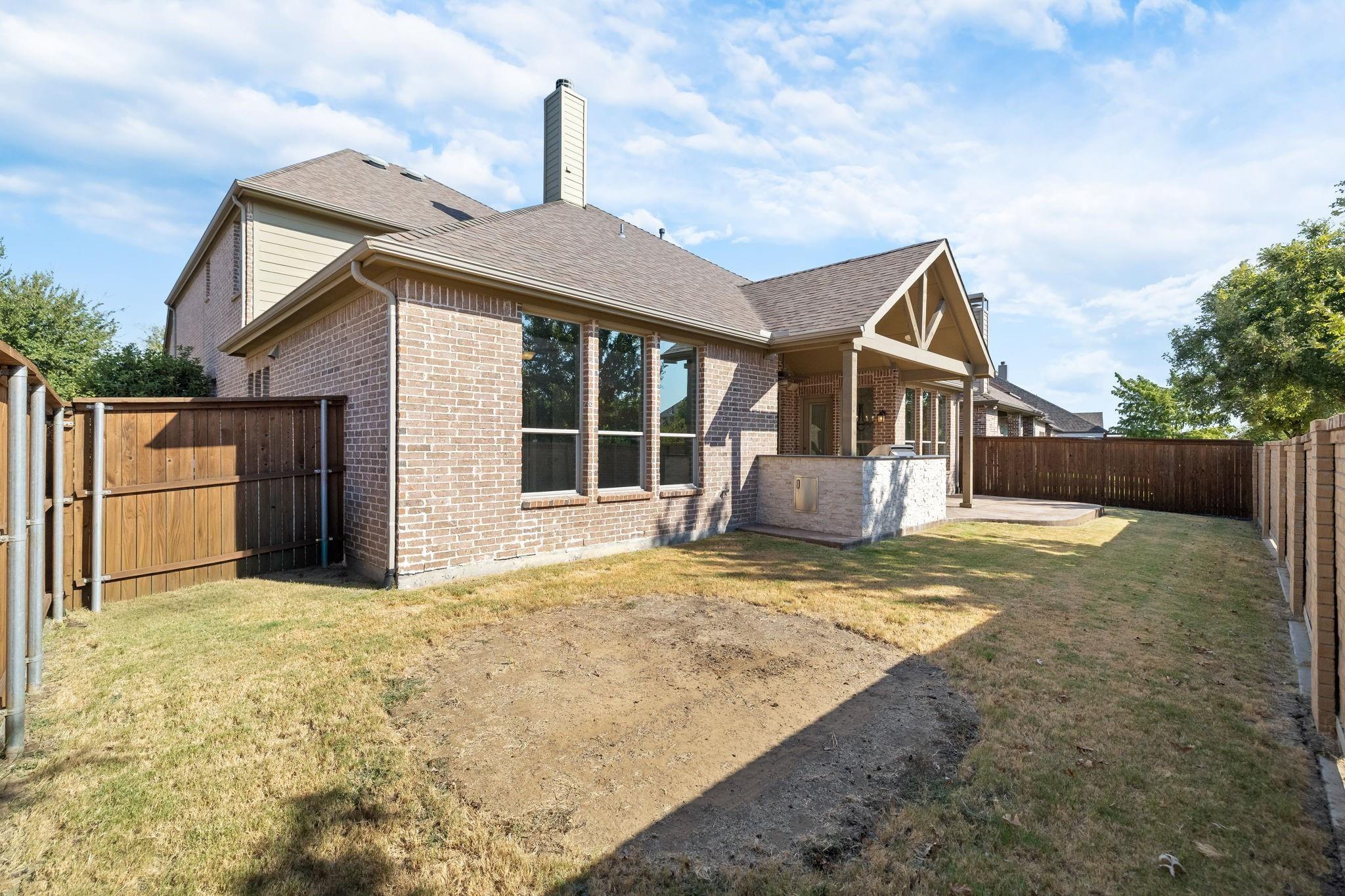 main property photo 39