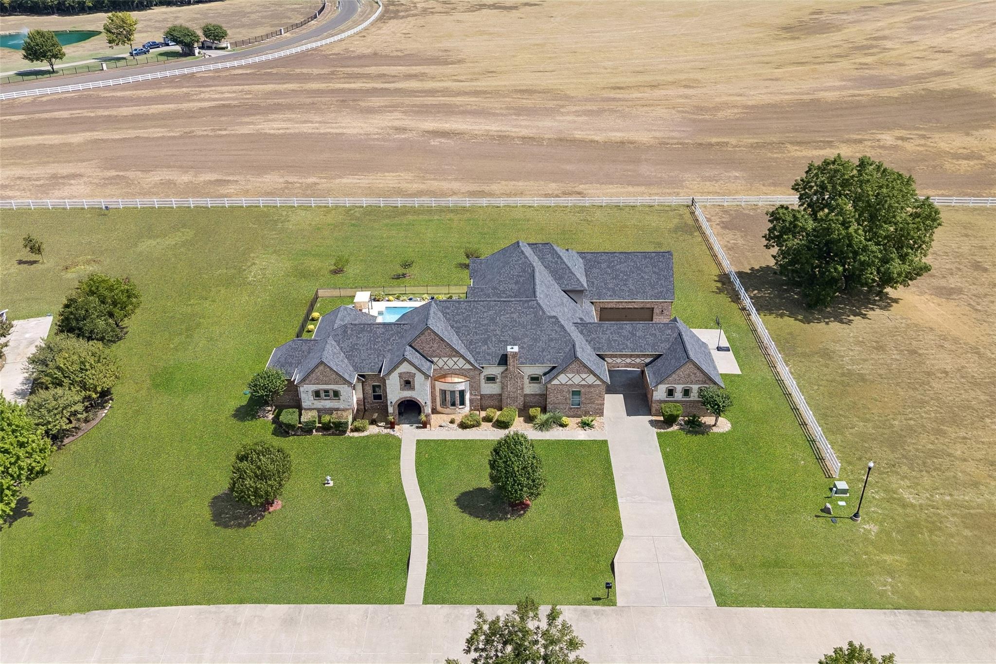 main property photo 1