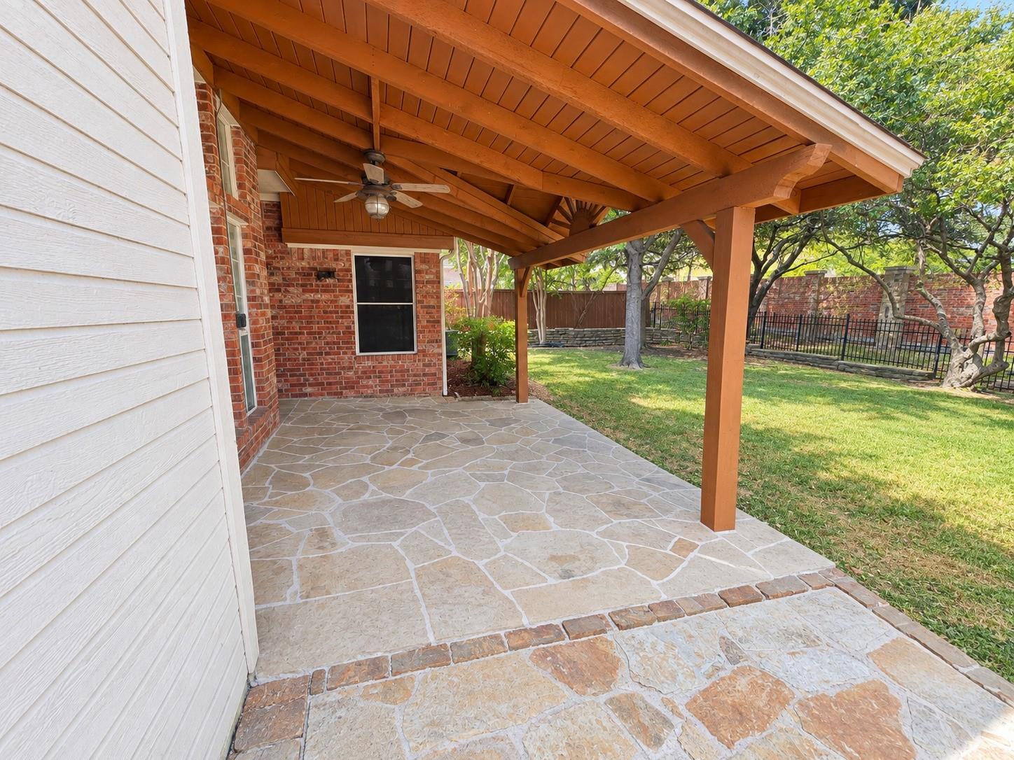 main property photo 23