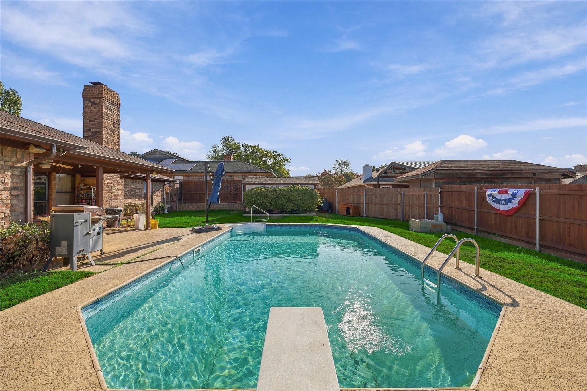 main property photo 32
