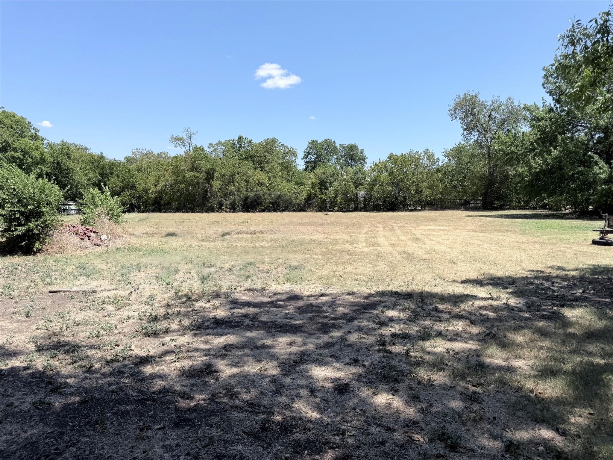 main property photo 10
