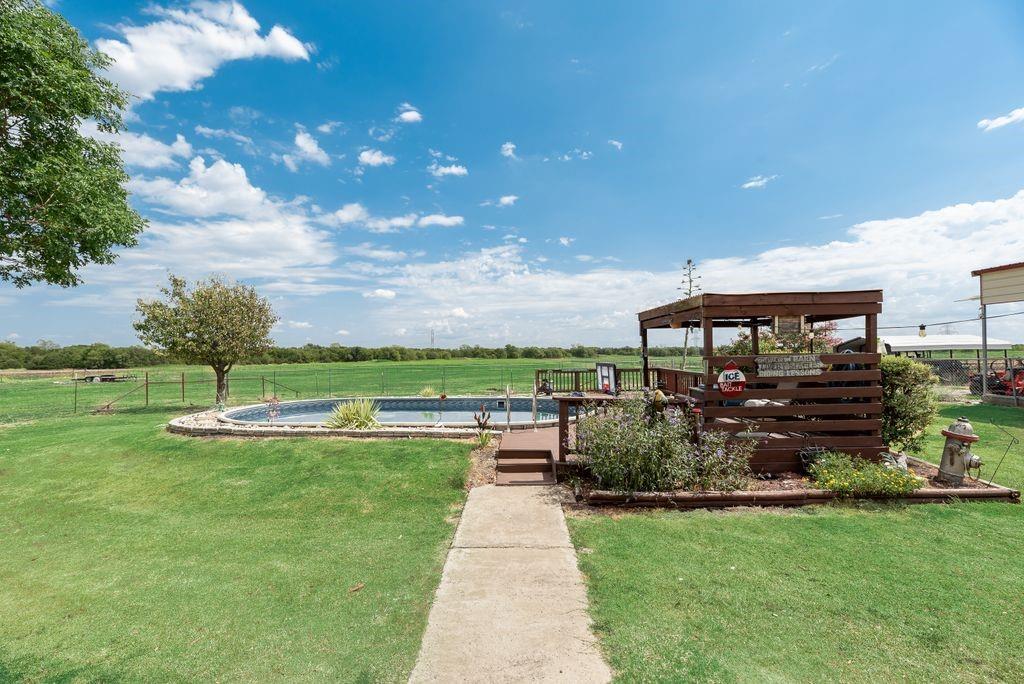 main property photo 19