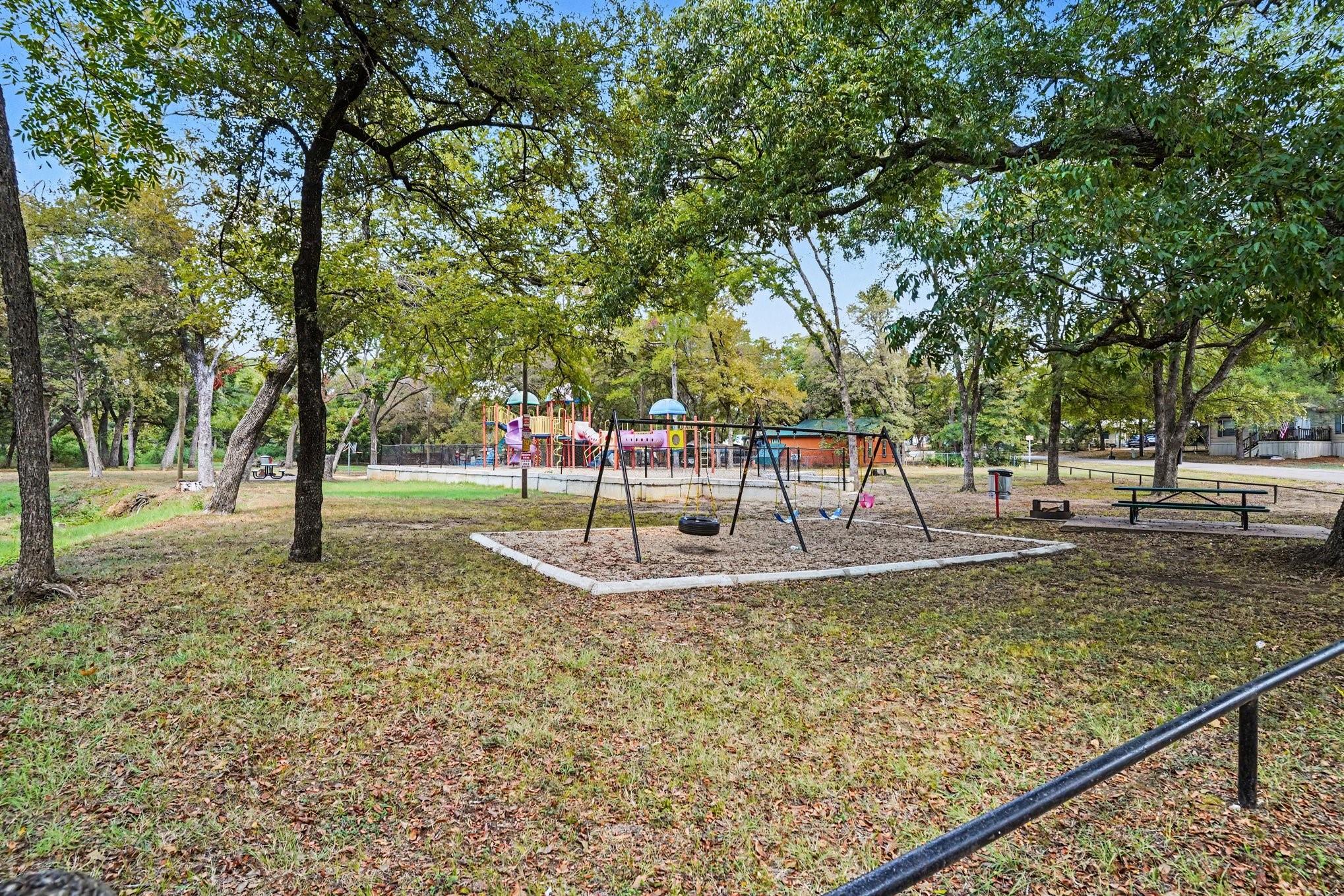 main property photo 31