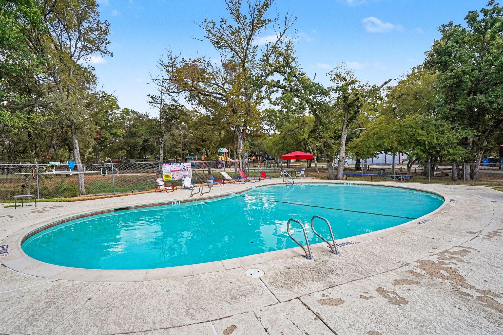 main property photo 33