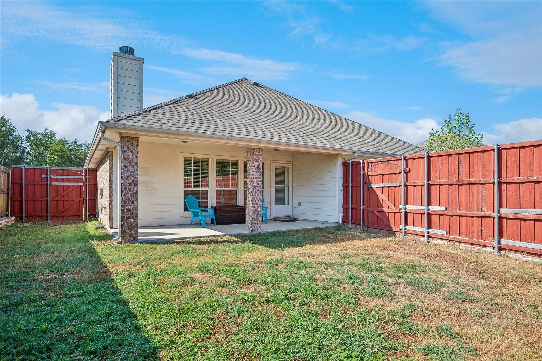 main property photo 16