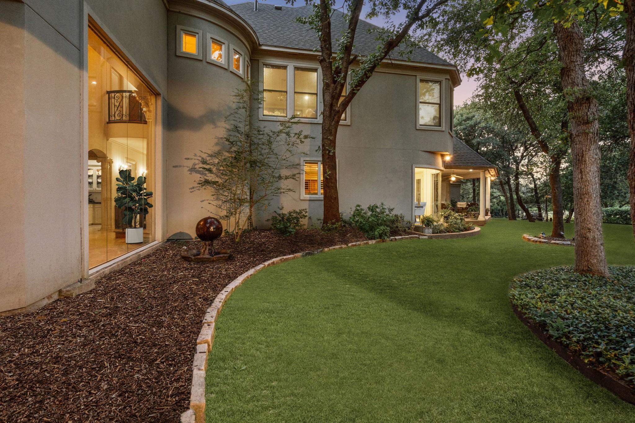 main property photo 28
