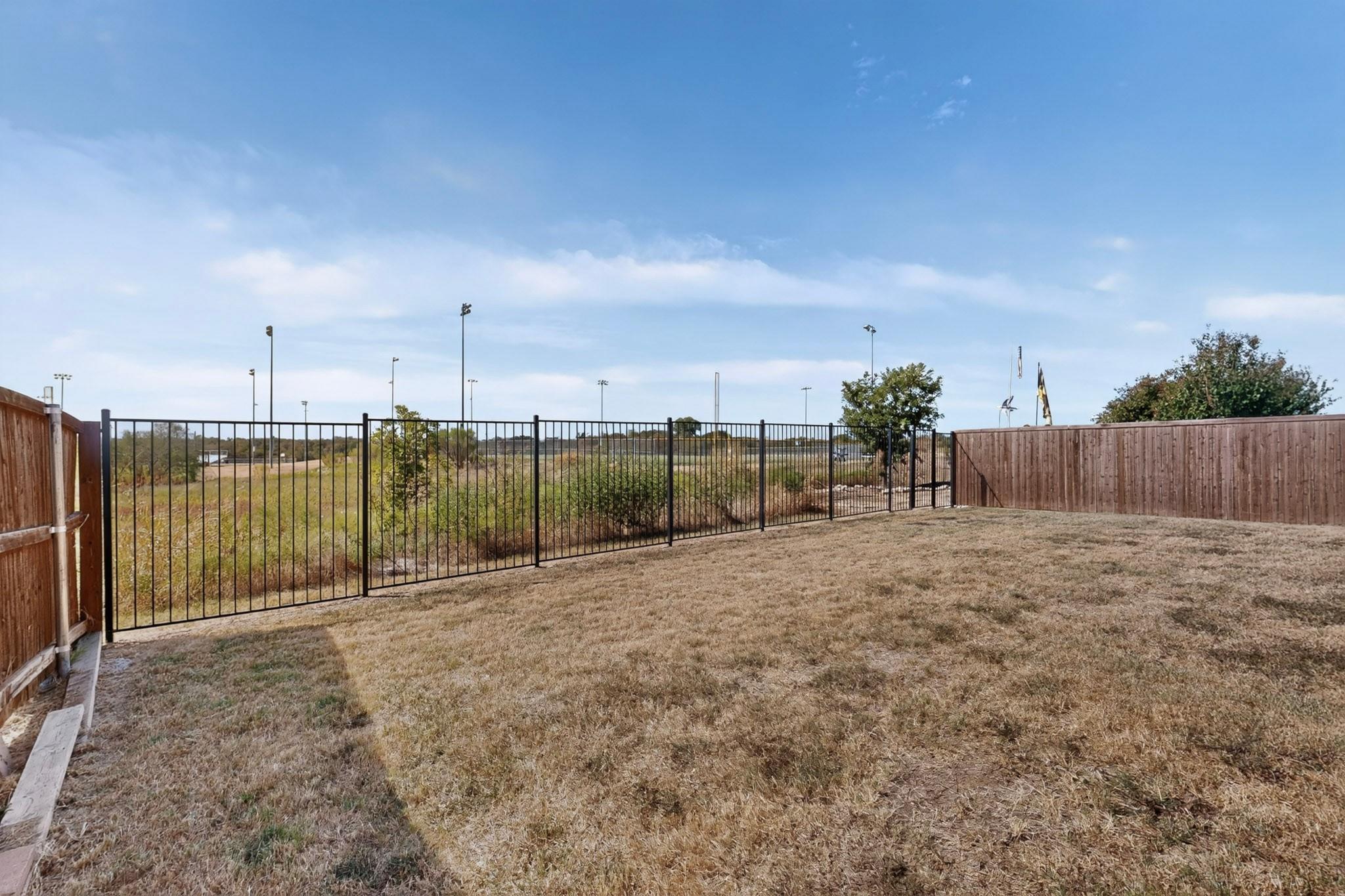 main property photo 39