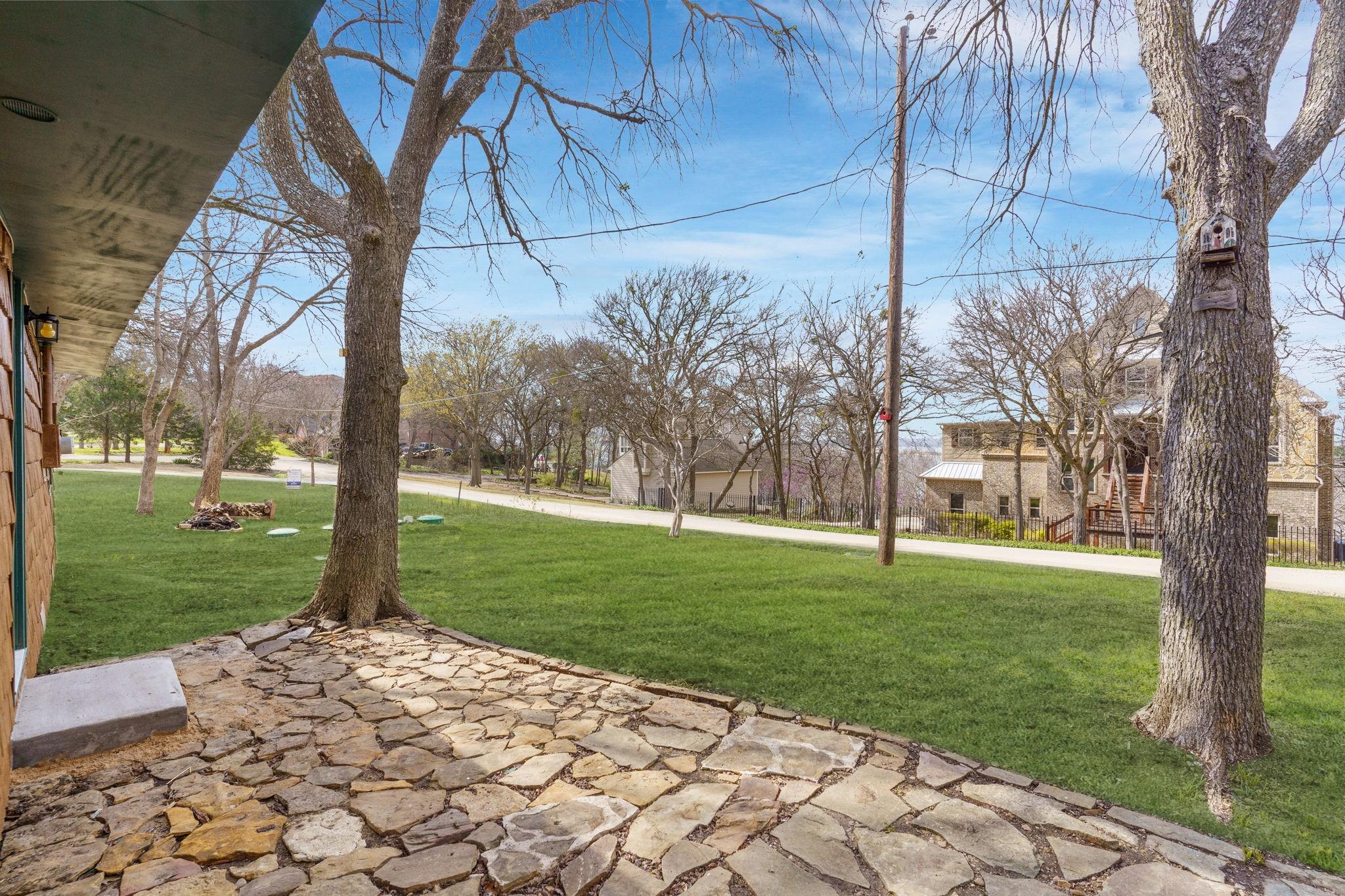 main property photo 27
