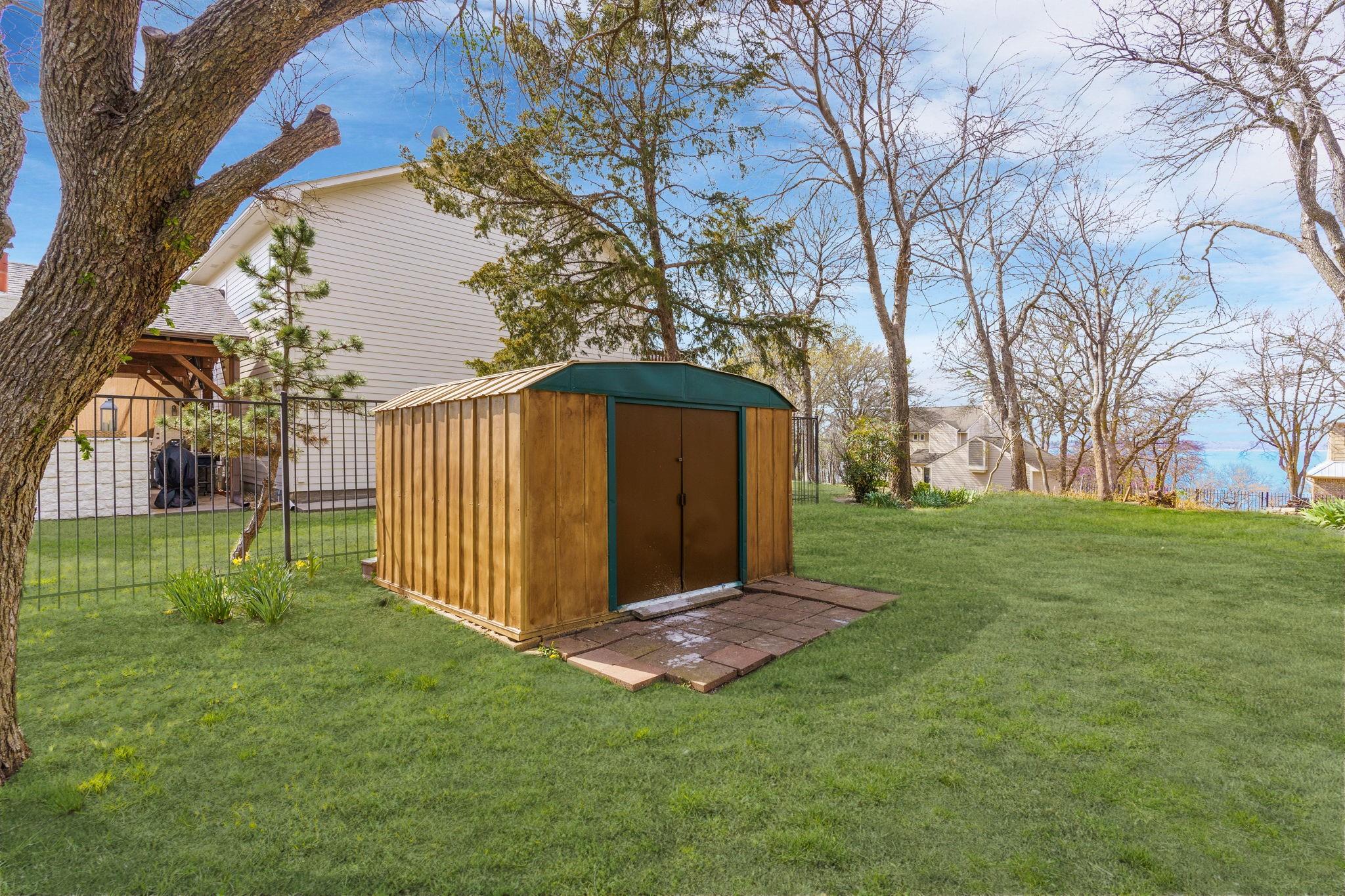 main property photo 31