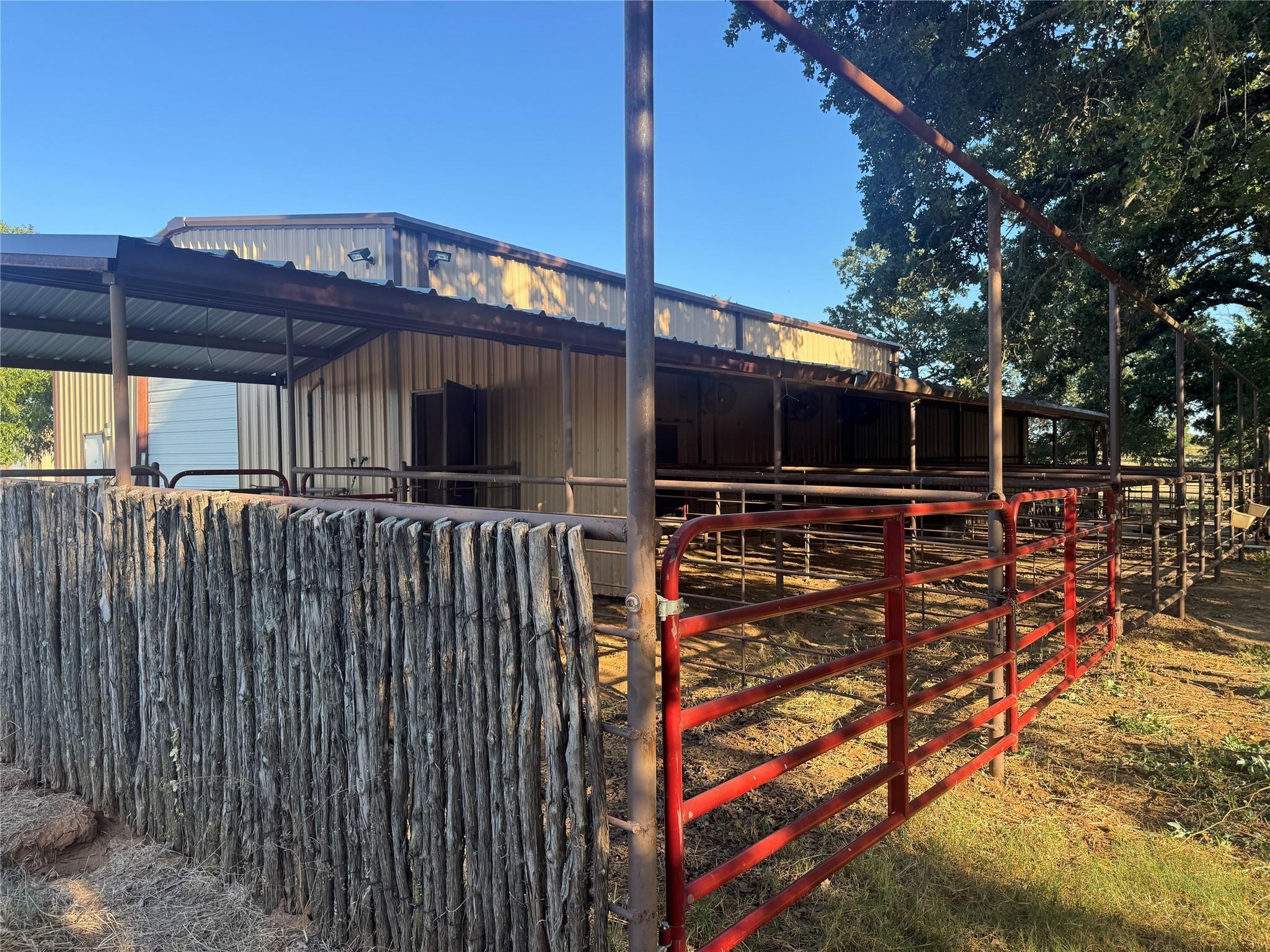 main property photo 32