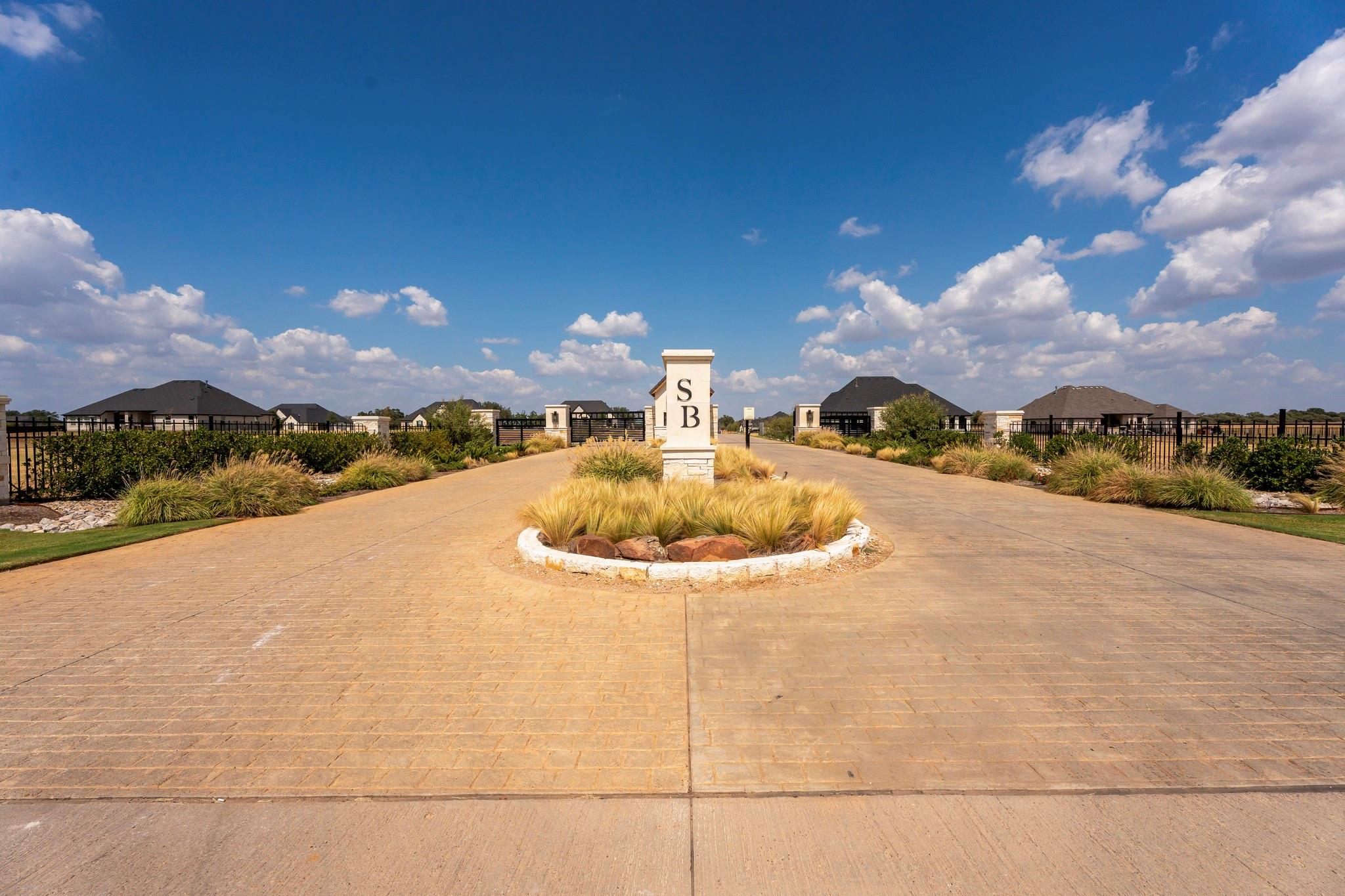 main property photo 18