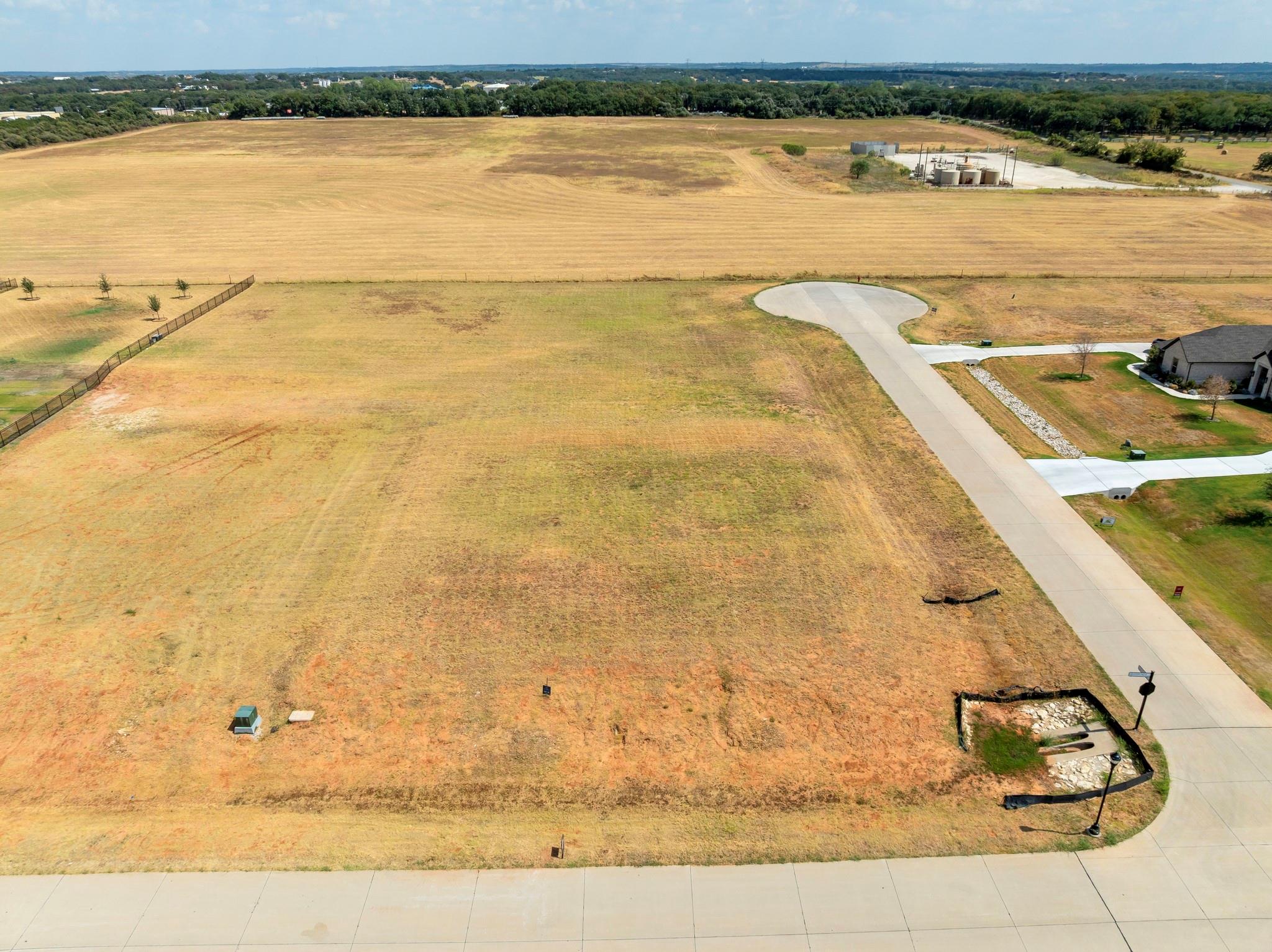 main property photo 6
