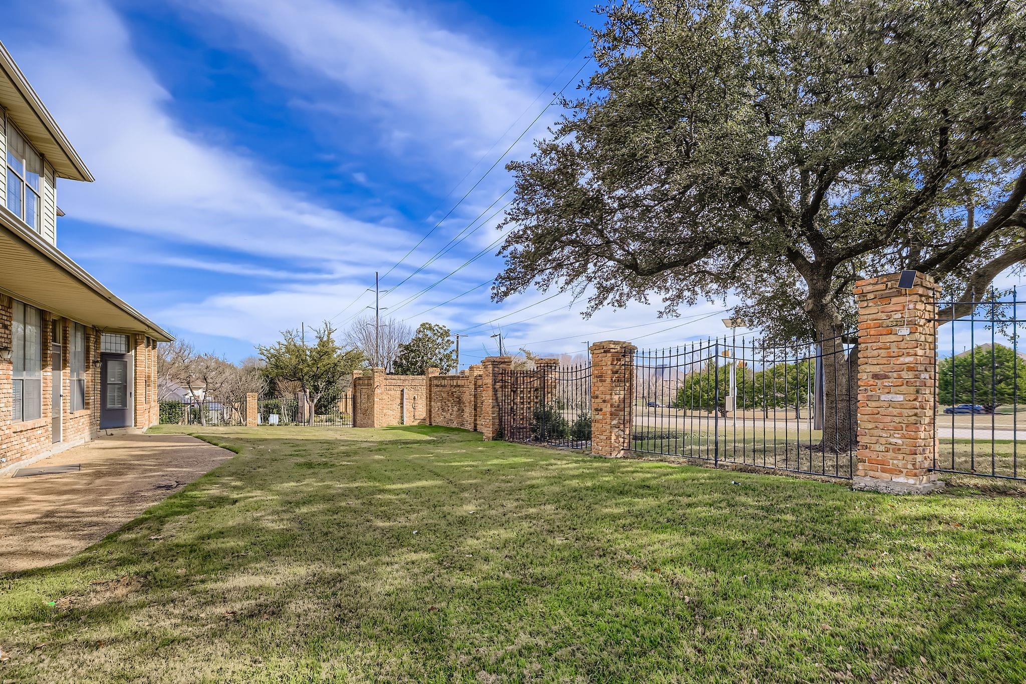 main property photo 25