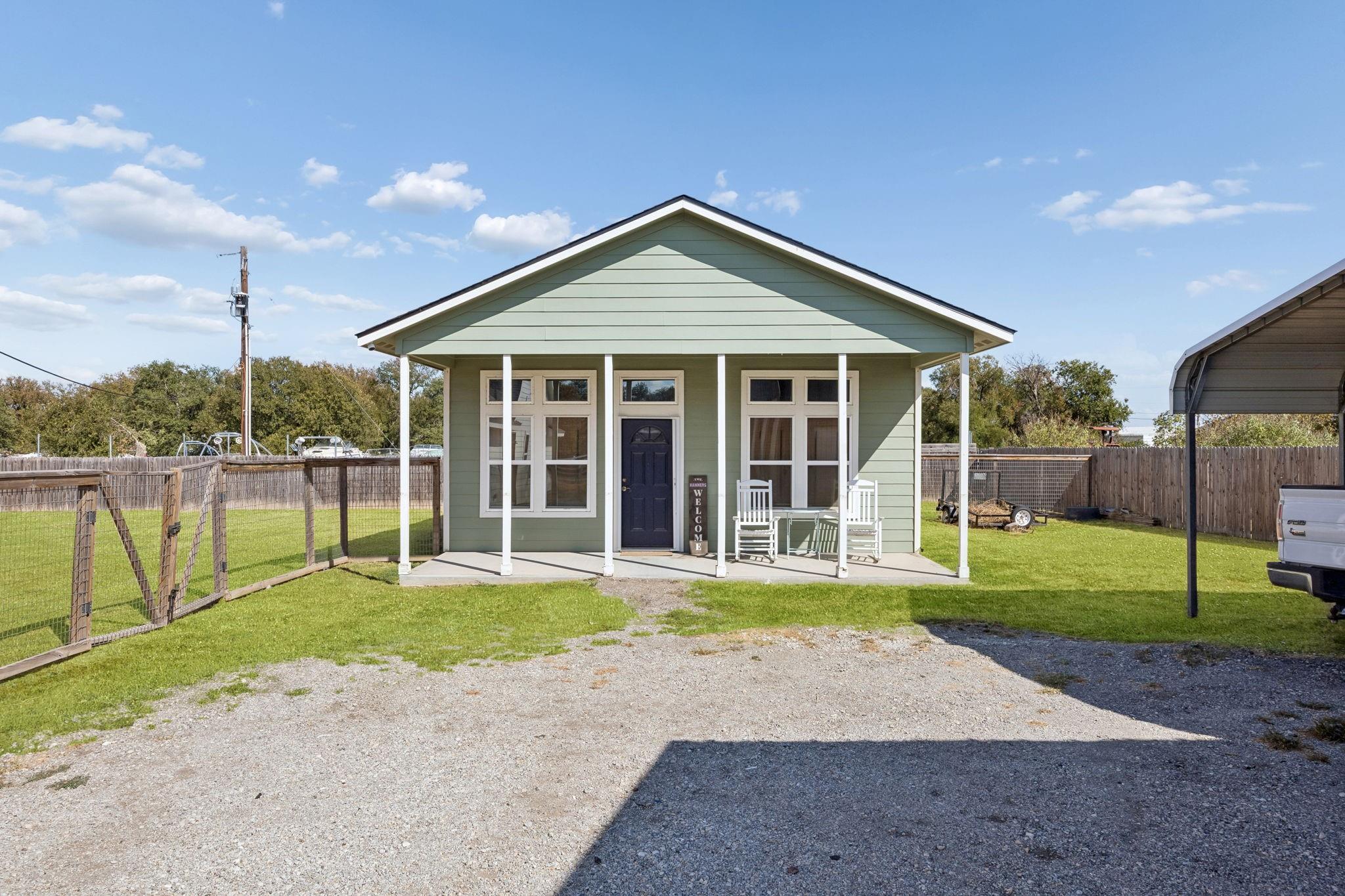 main property photo 32