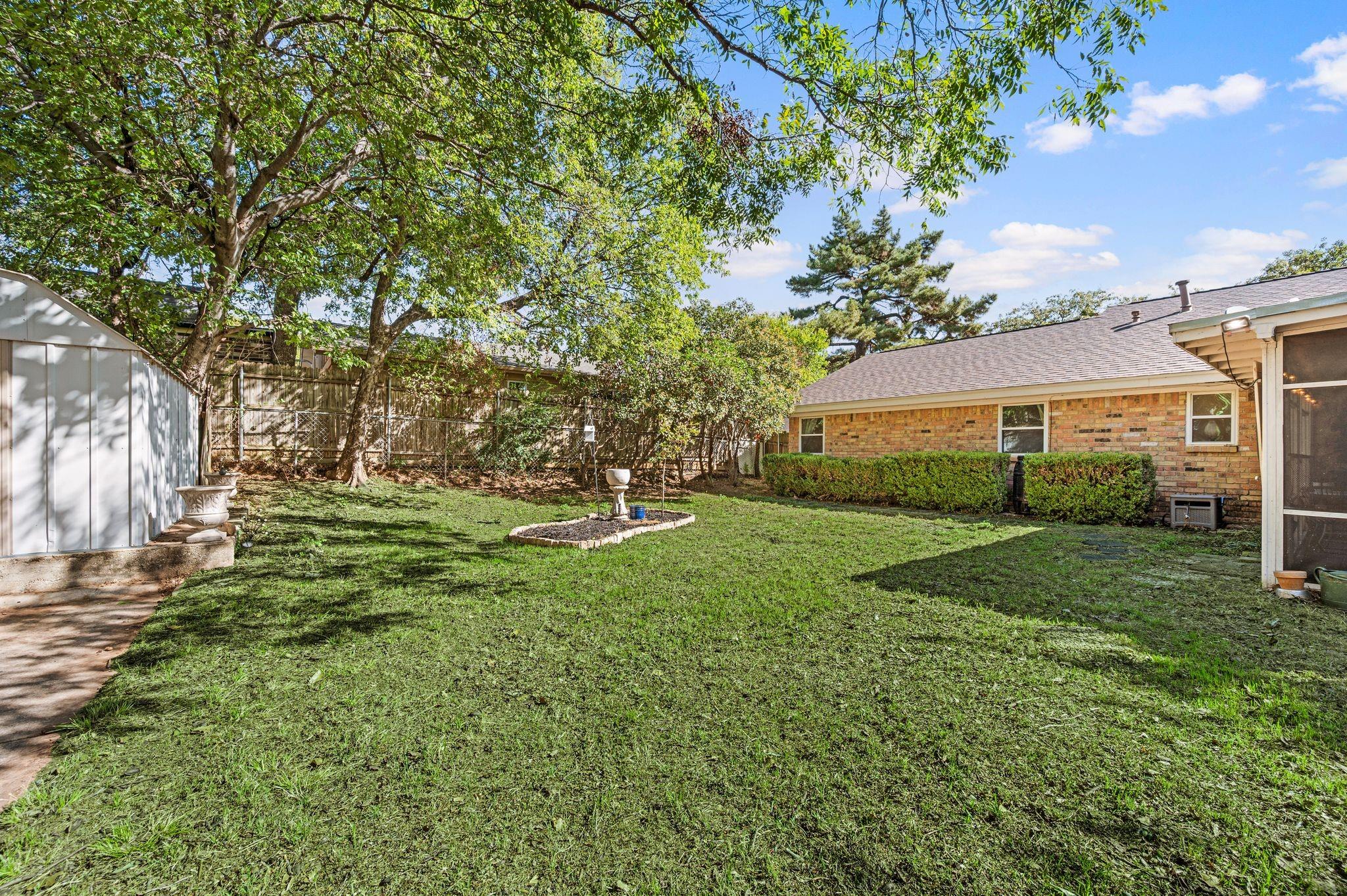 main property photo 34