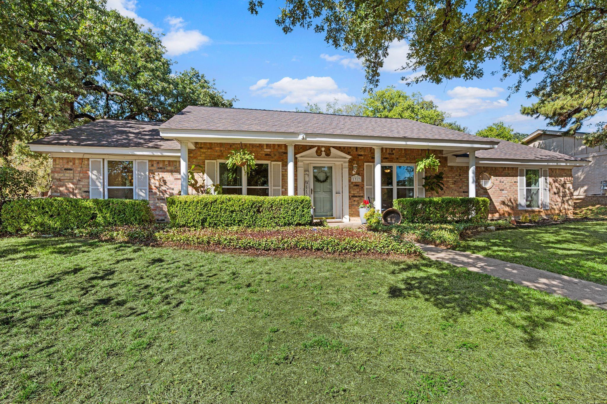 main property photo 37