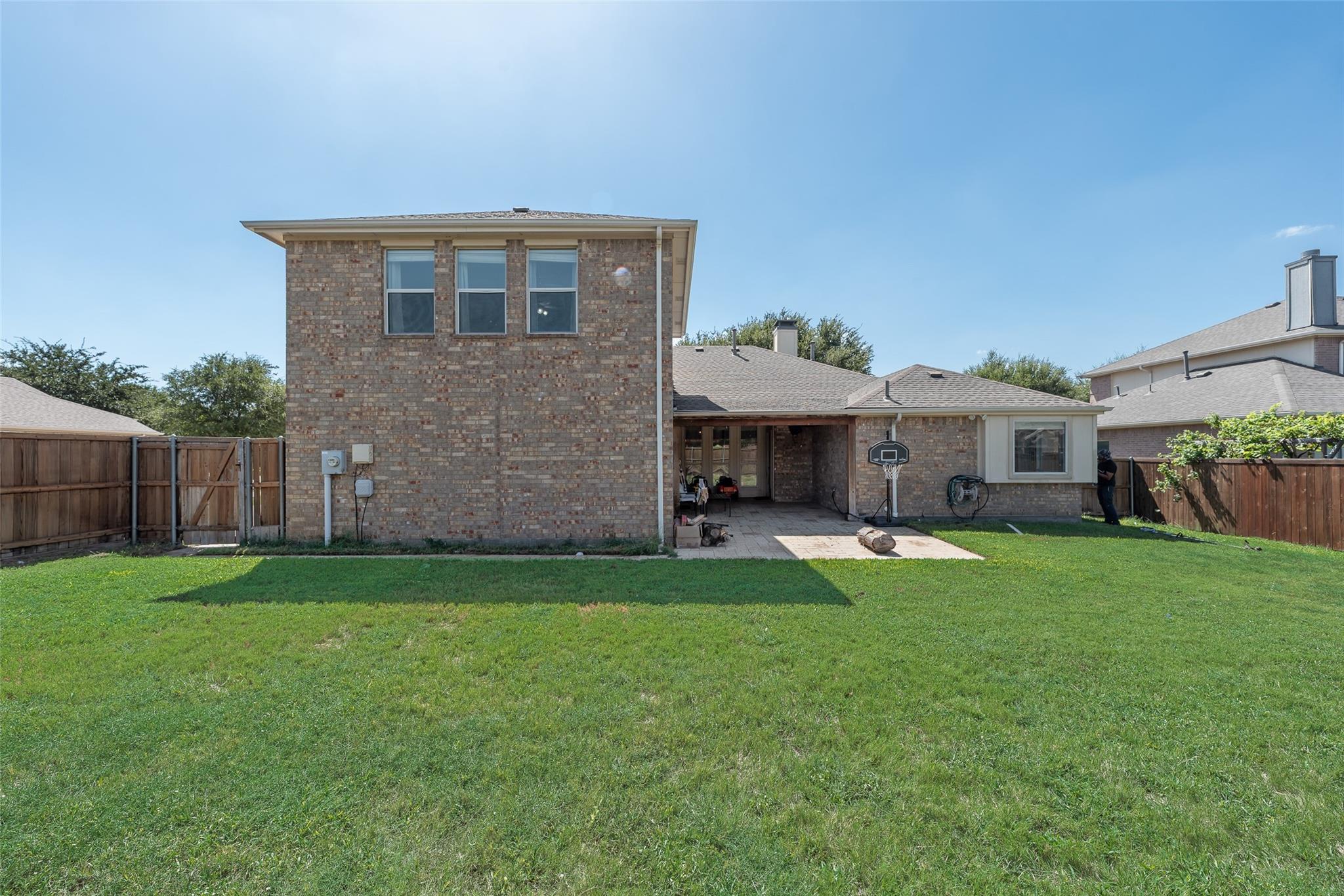 main property photo 38
