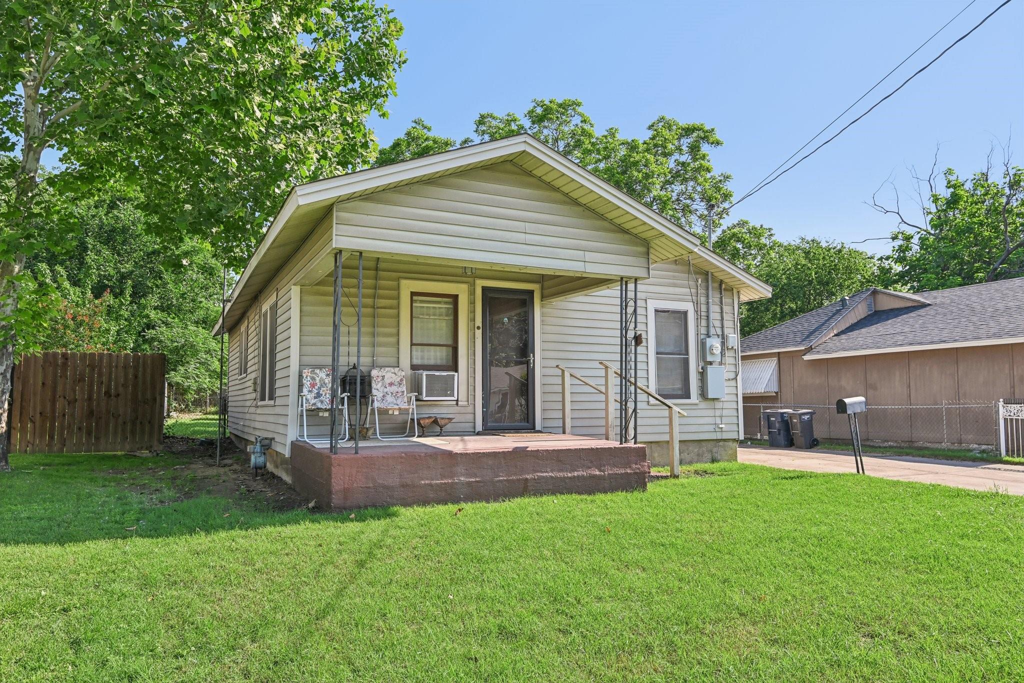 main property photo 1
