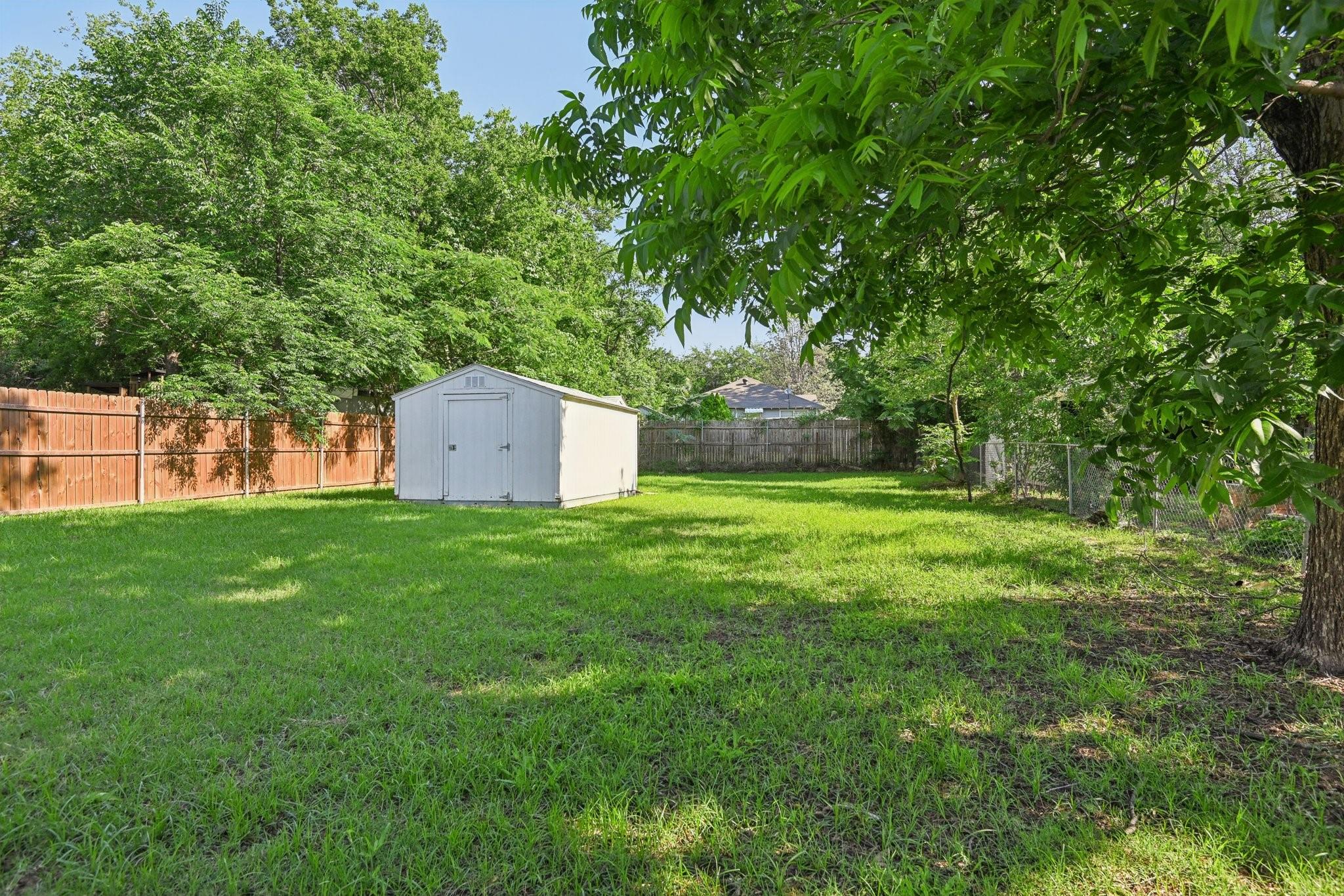 main property photo 20