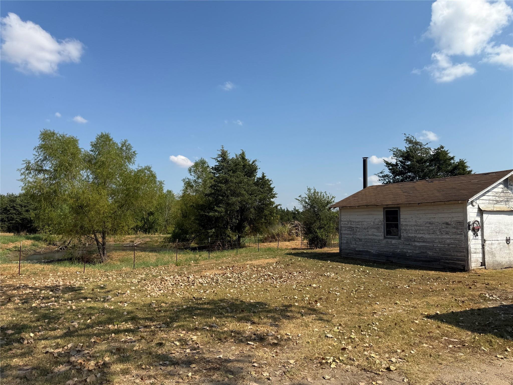 main property photo 10