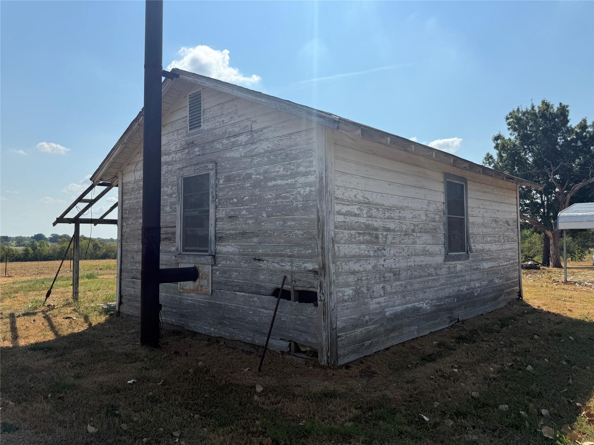 main property photo 11