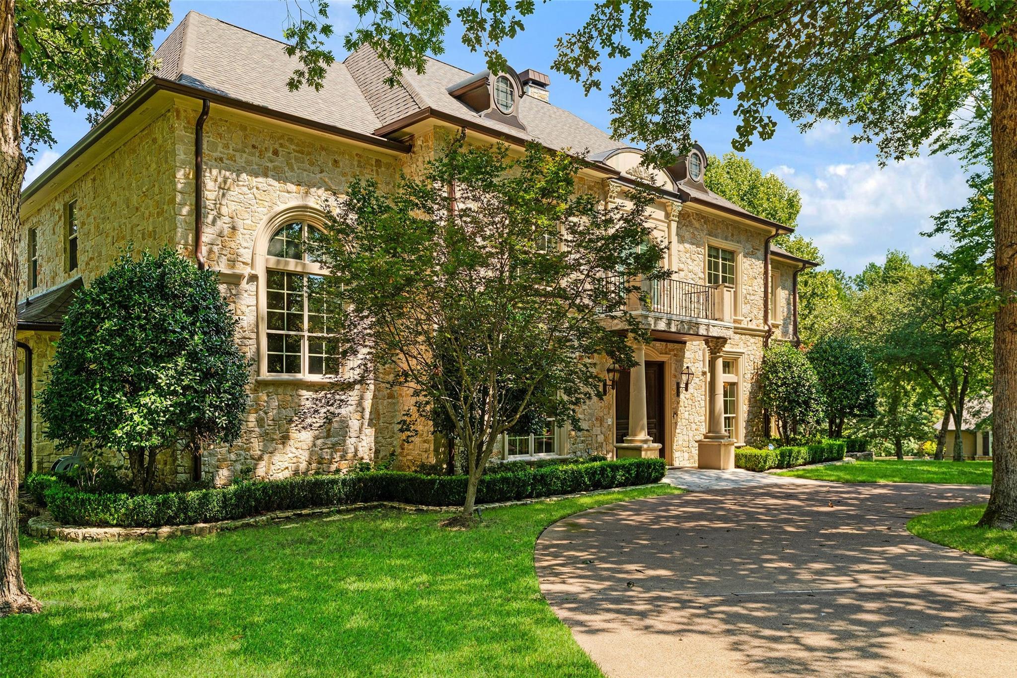 main property photo 37