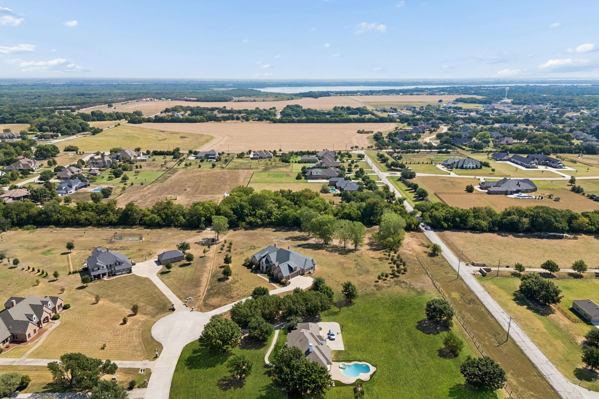 main property photo 34