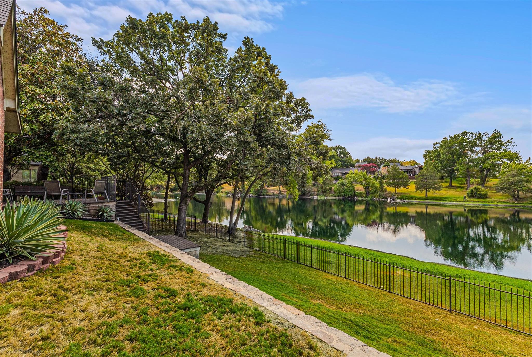 main property photo 27