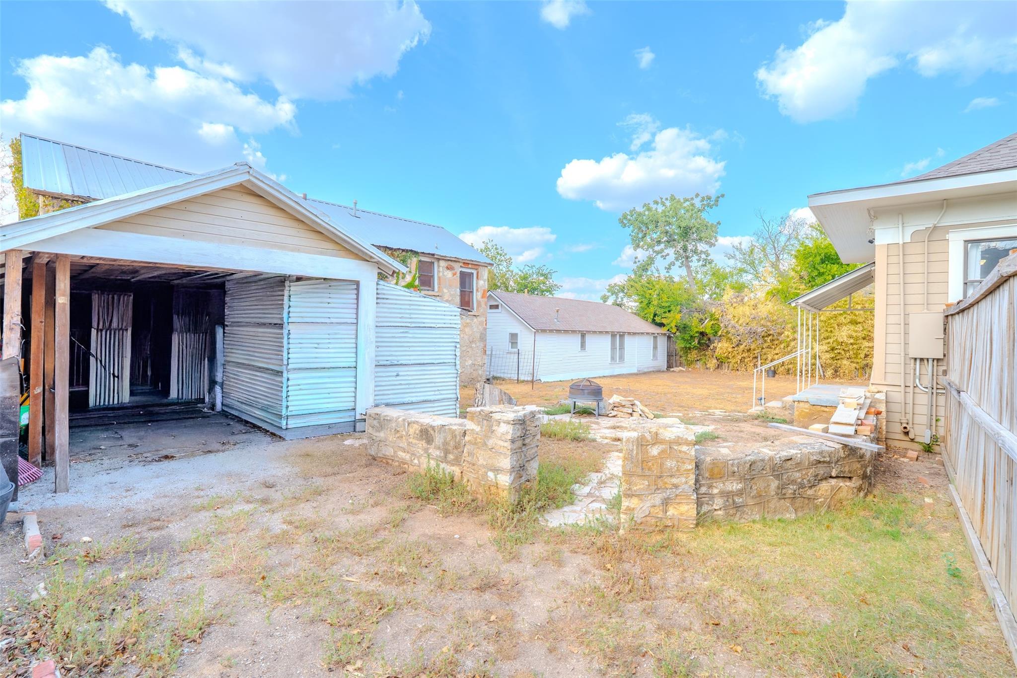 main property photo 22