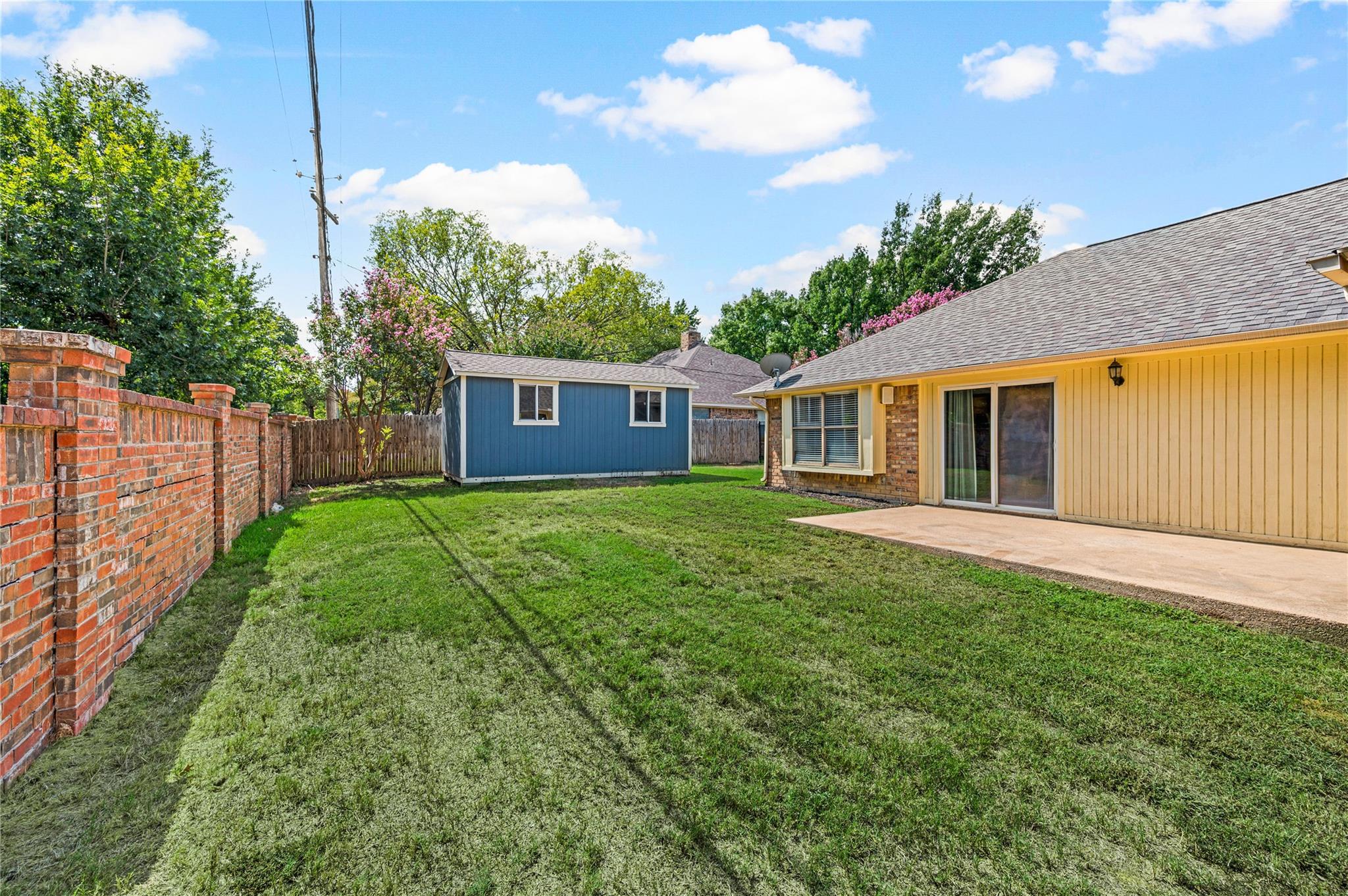 main property photo 25