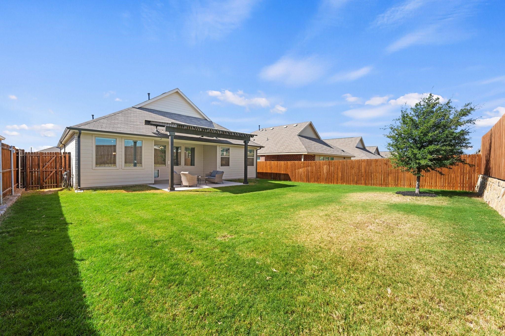main property photo 13