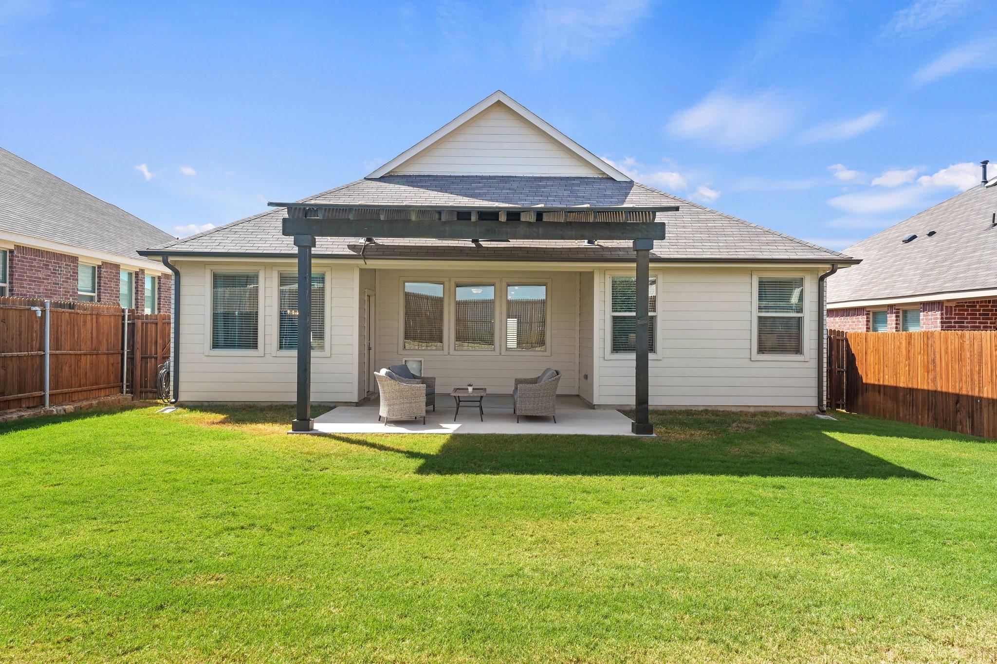 main property photo 14