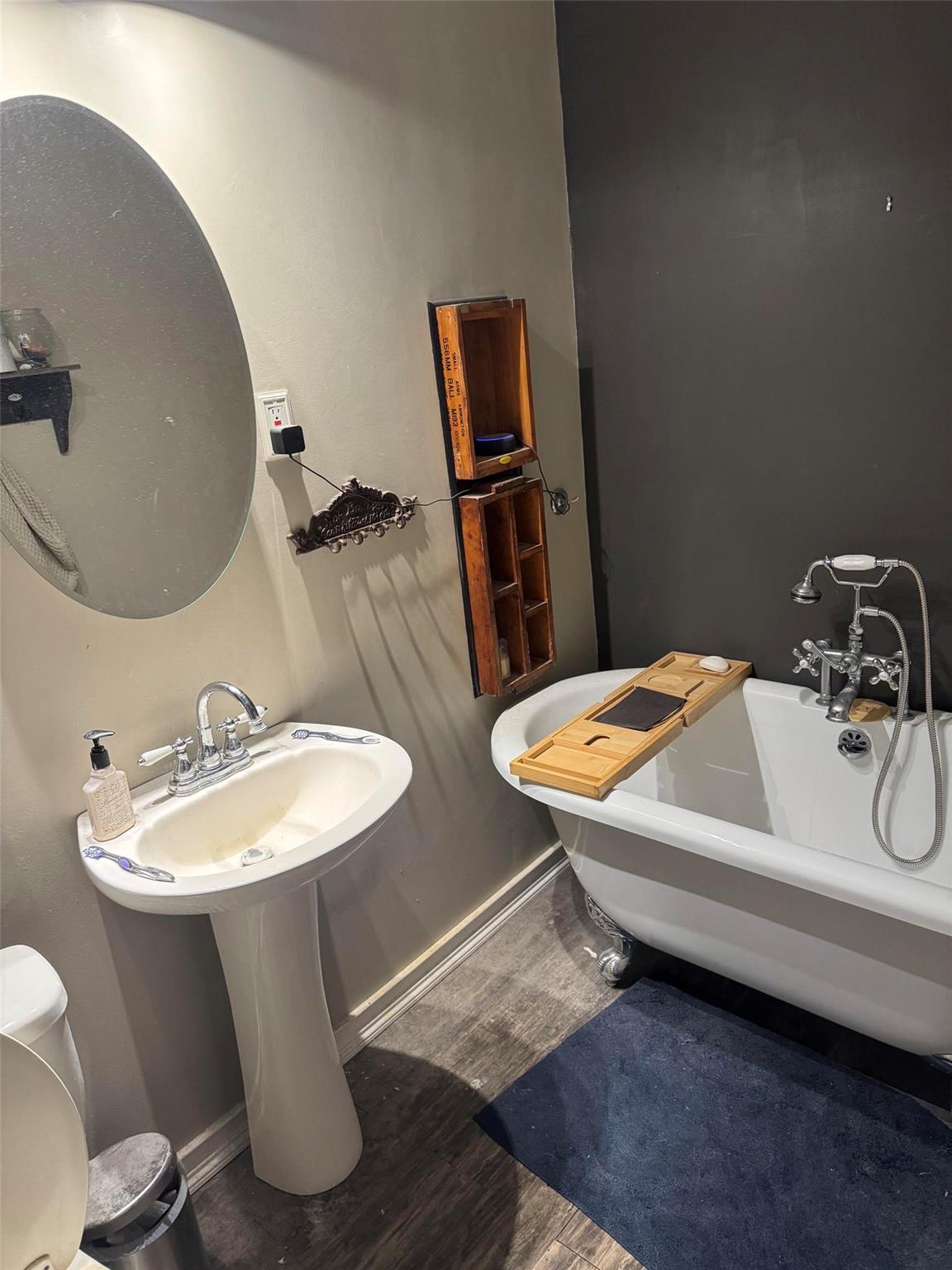 main property photo 9