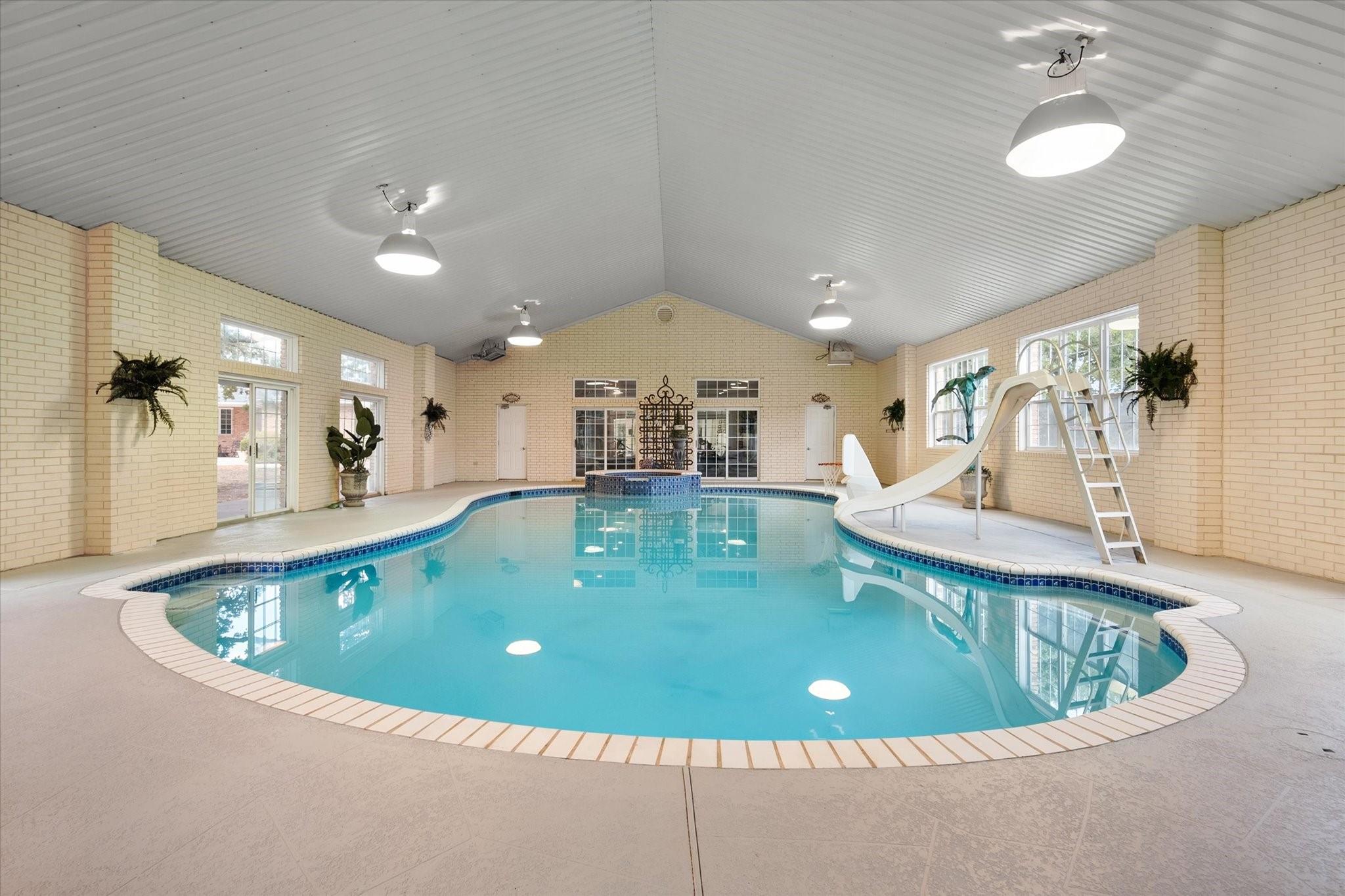 main property photo 22