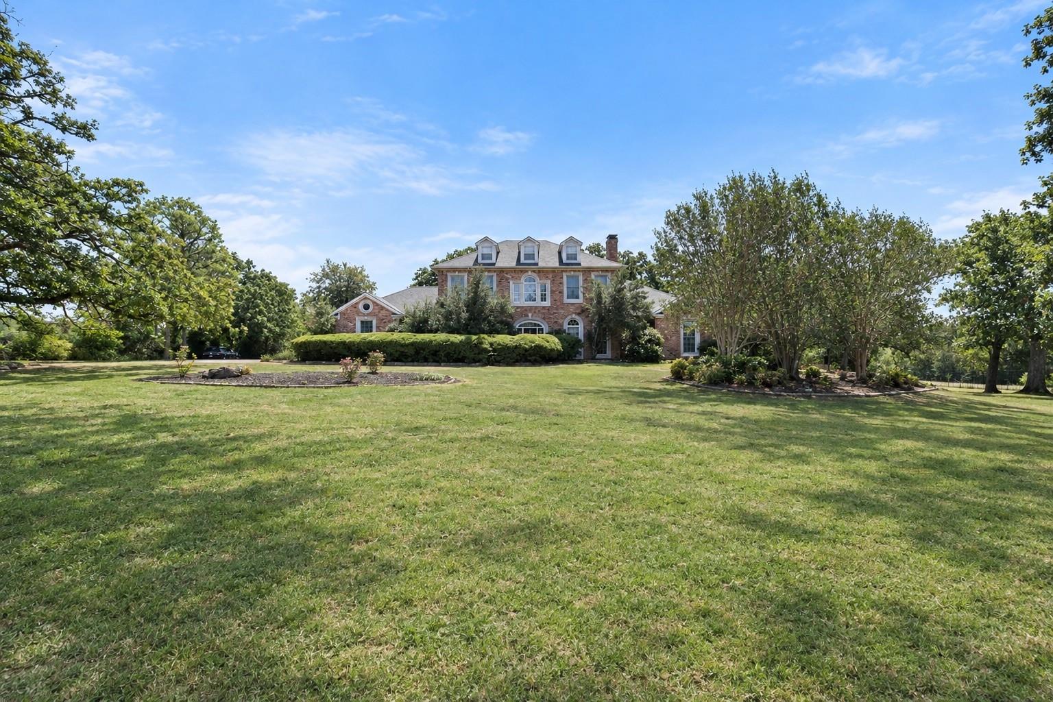 main property photo 3