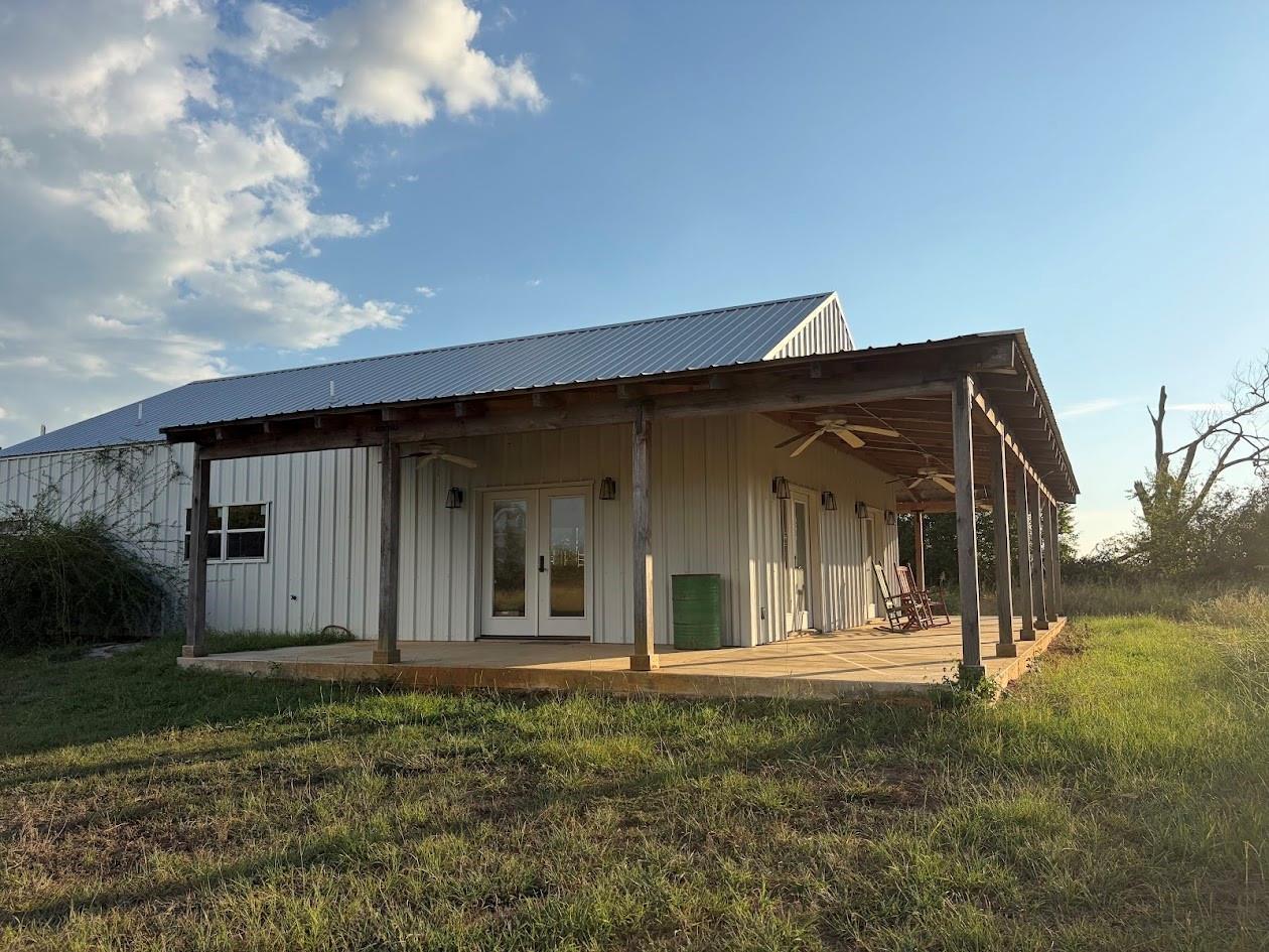 main property photo 13