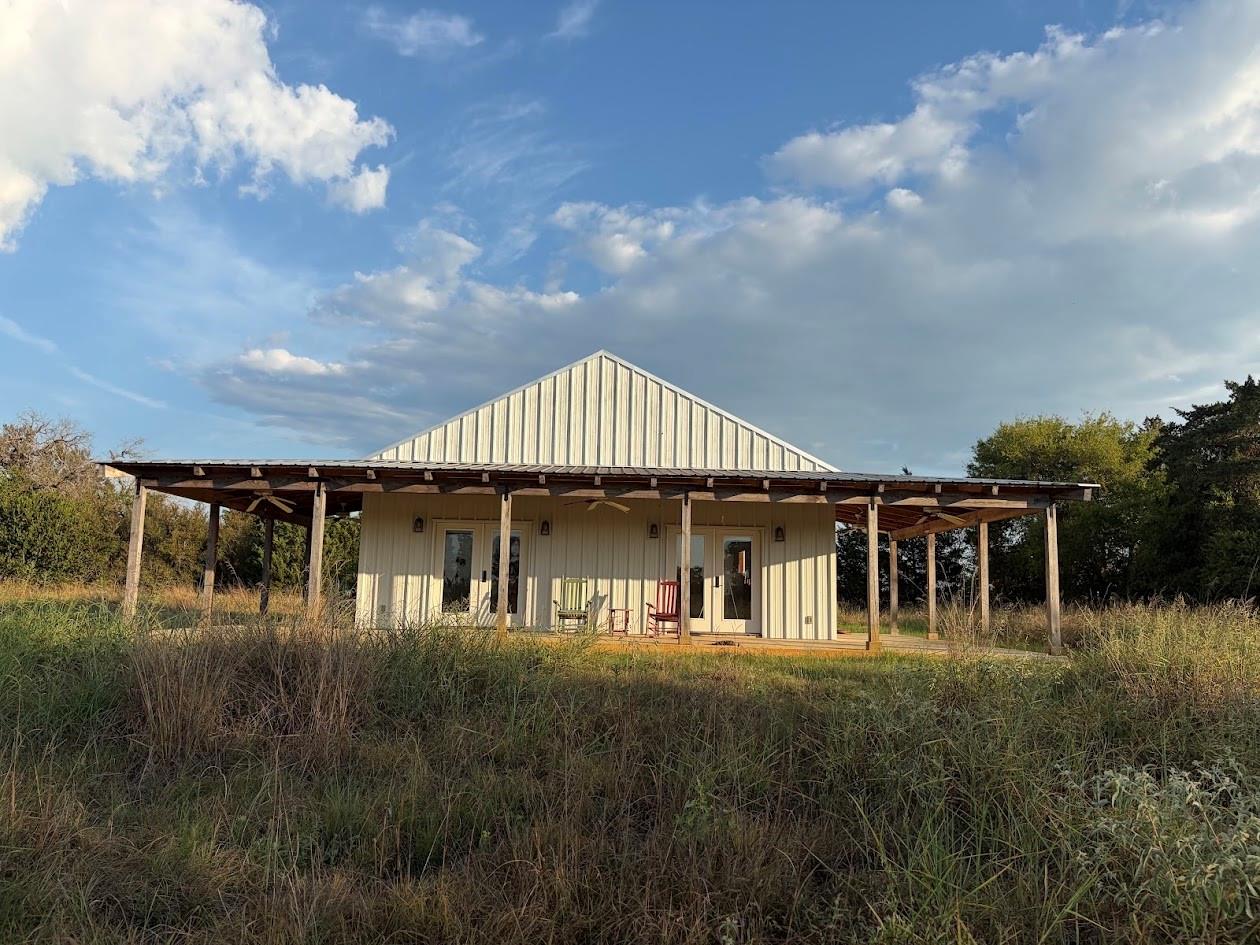 main property photo 3