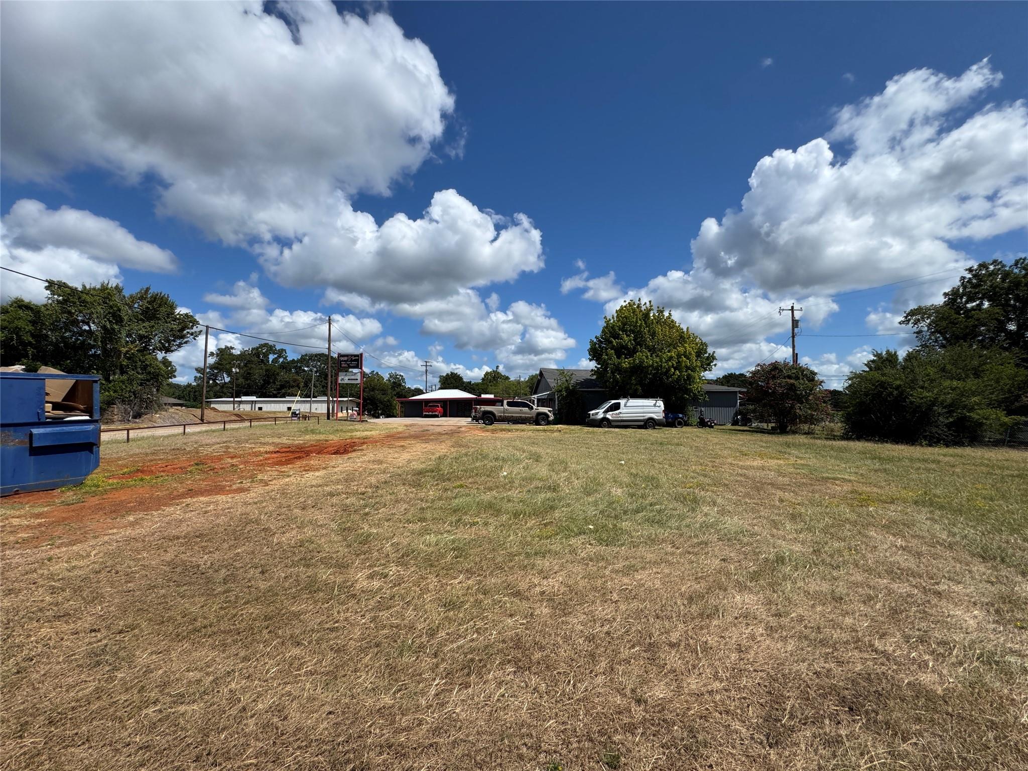 main property photo 14