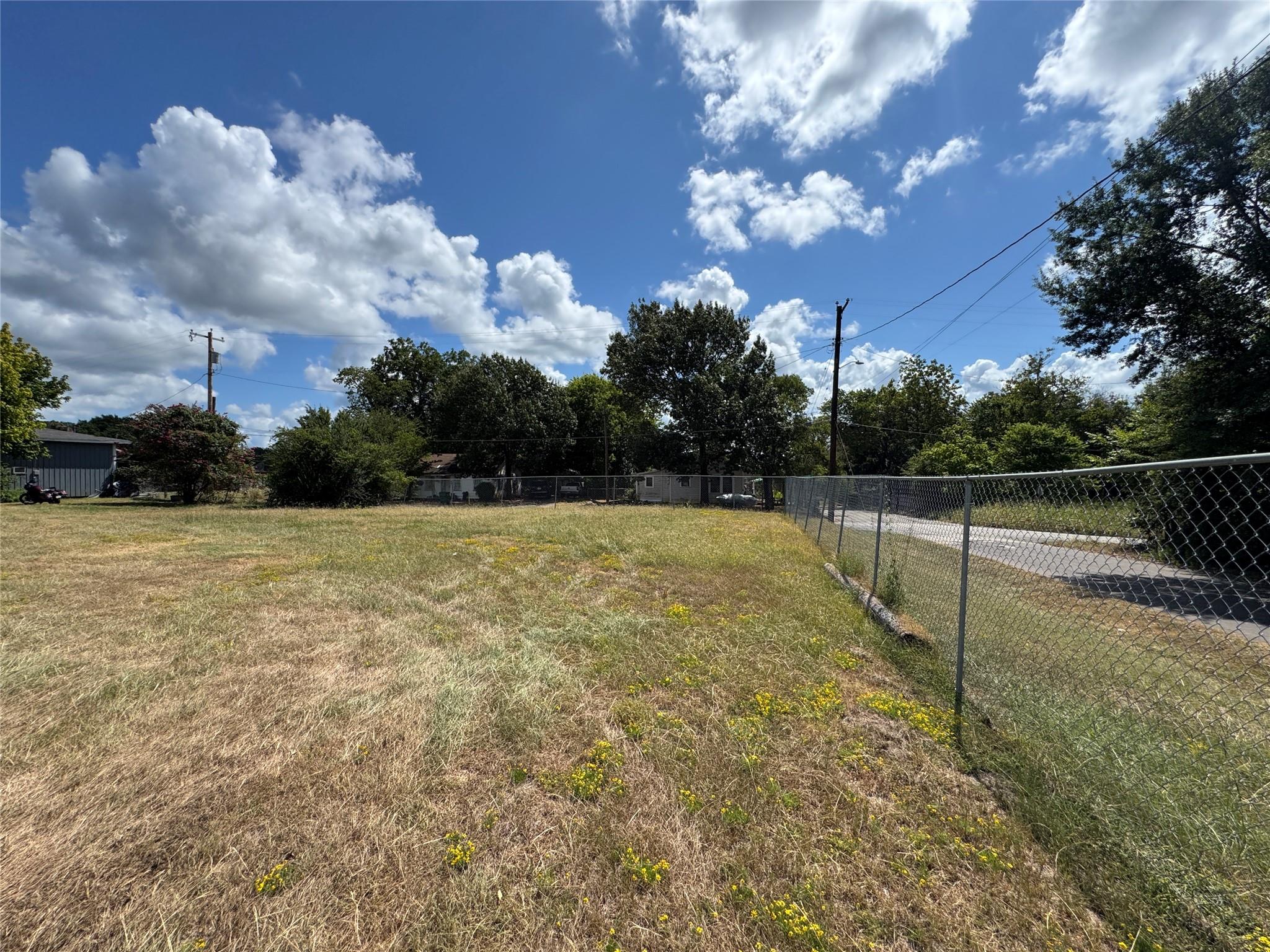 main property photo 15