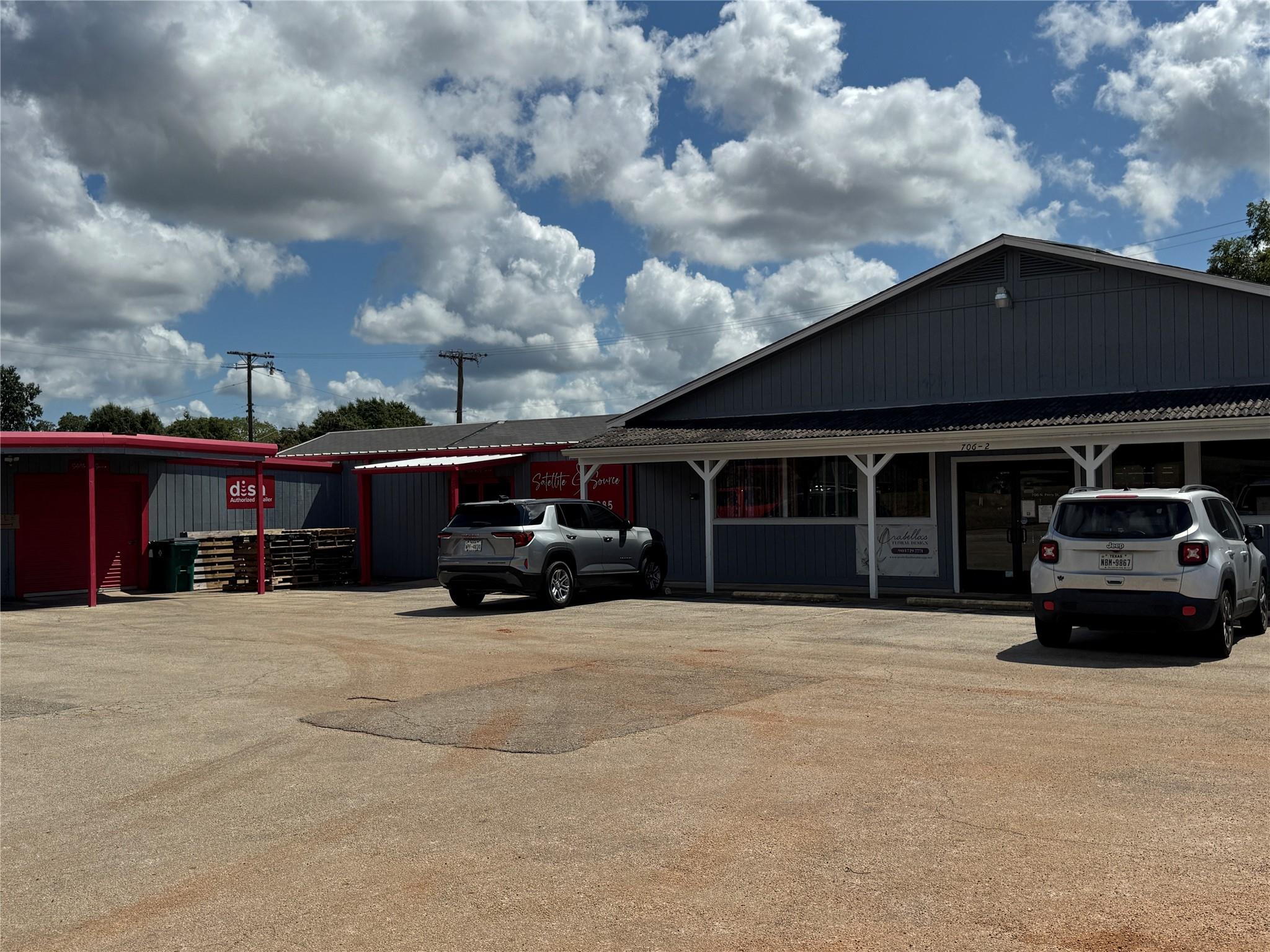 main property photo 2