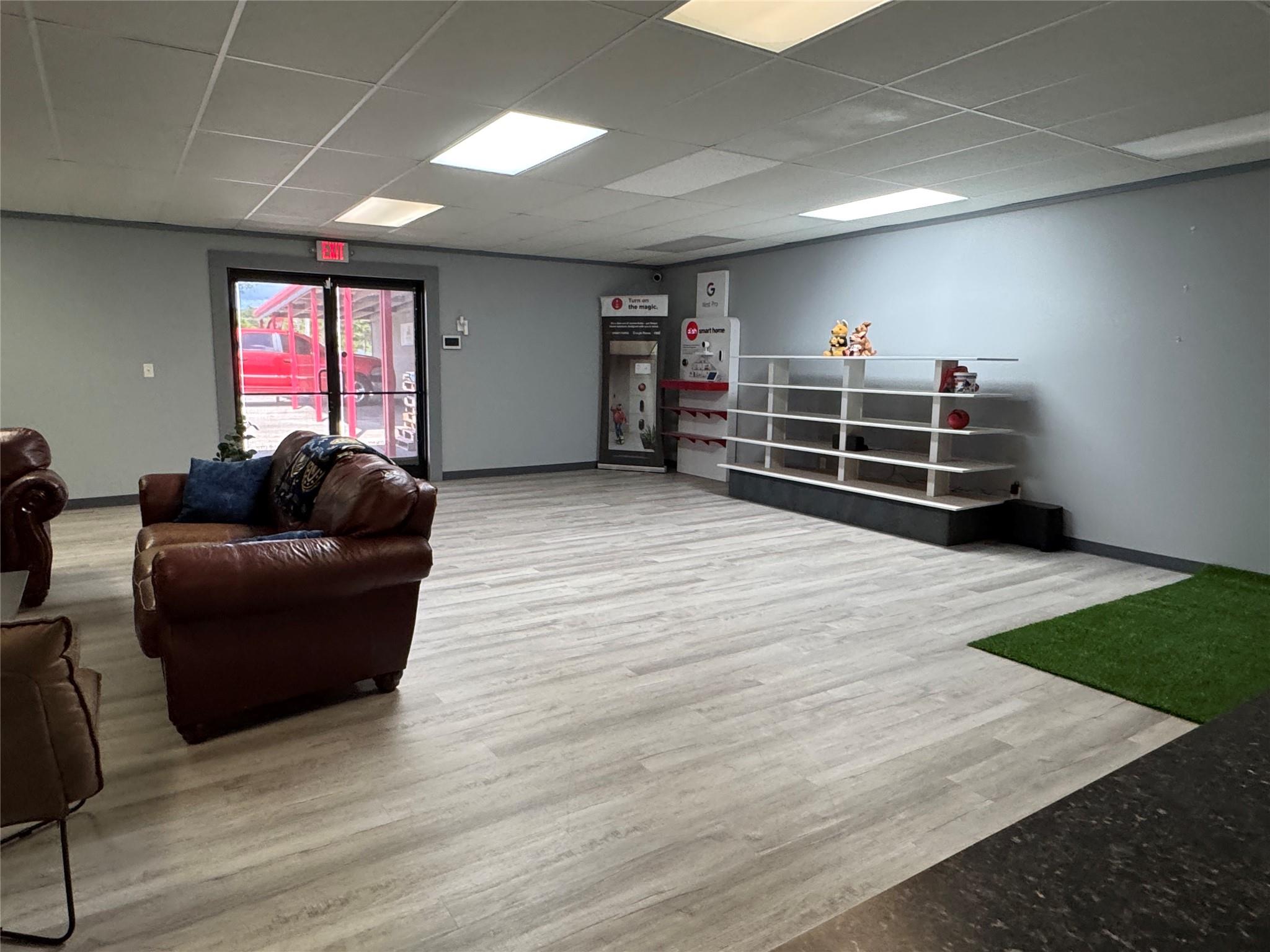 main property photo 20