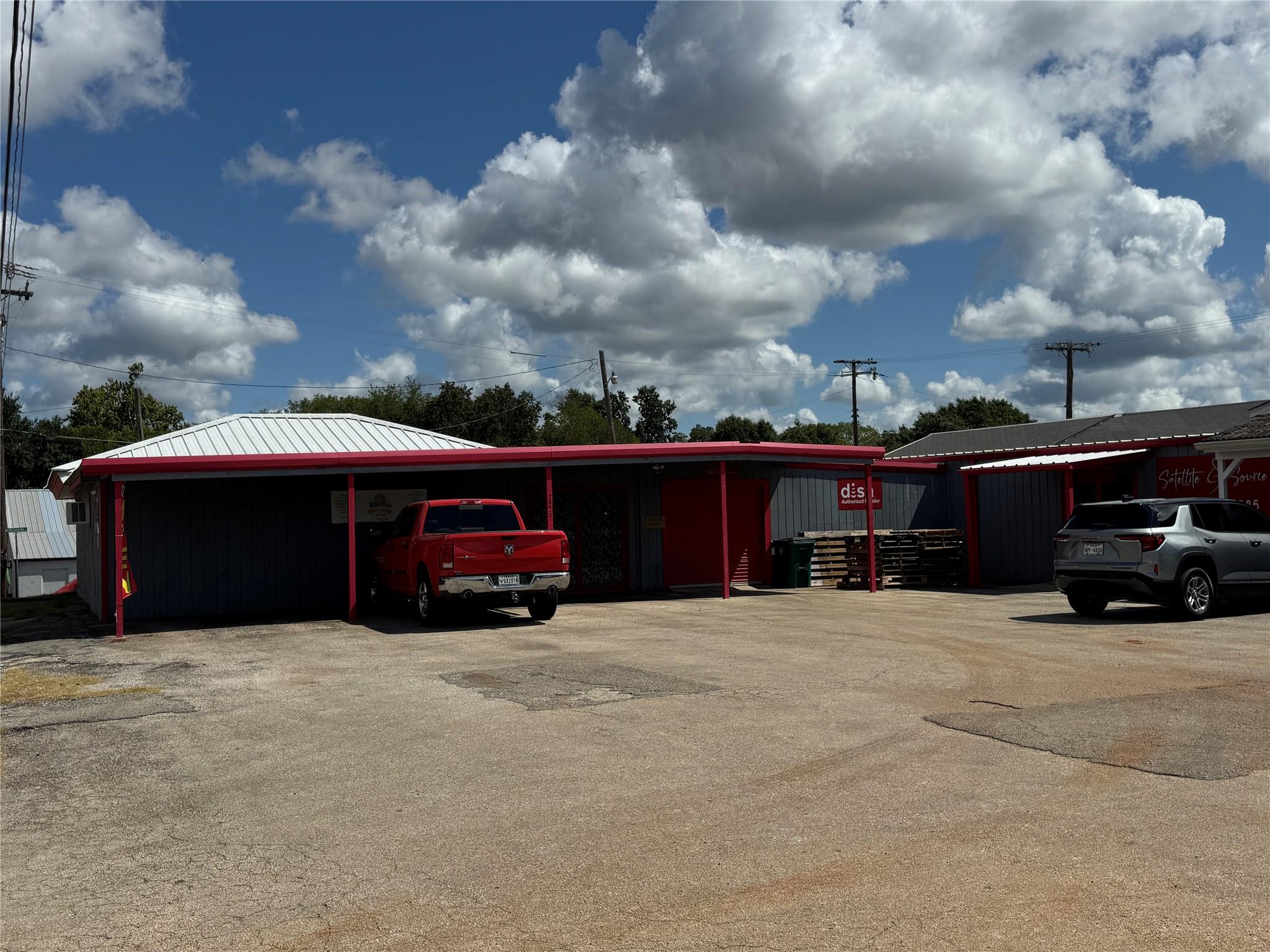 main property photo 38