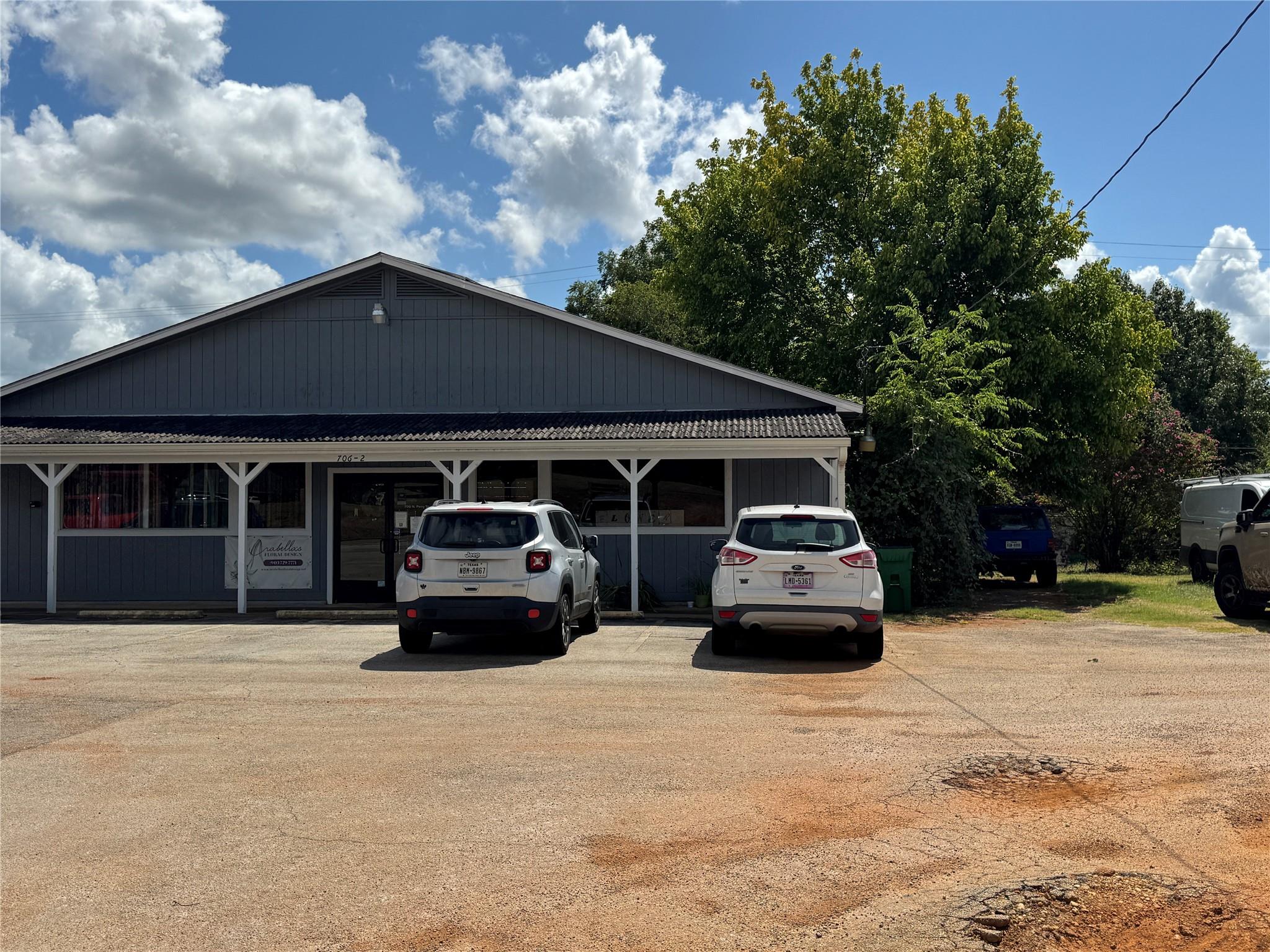 main property photo 39
