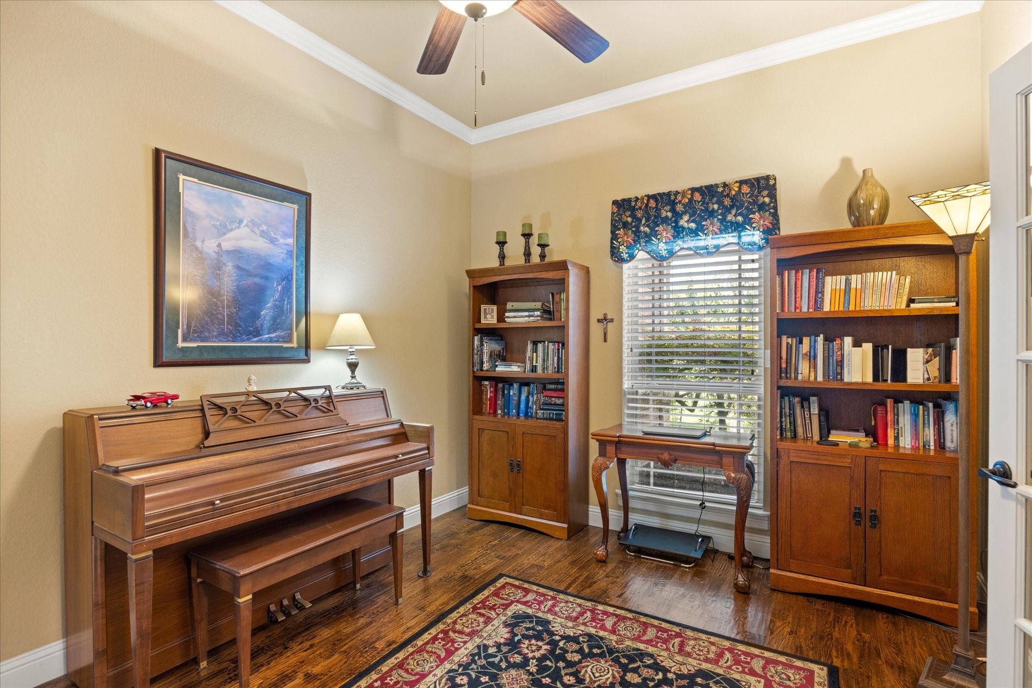 main property photo 9
