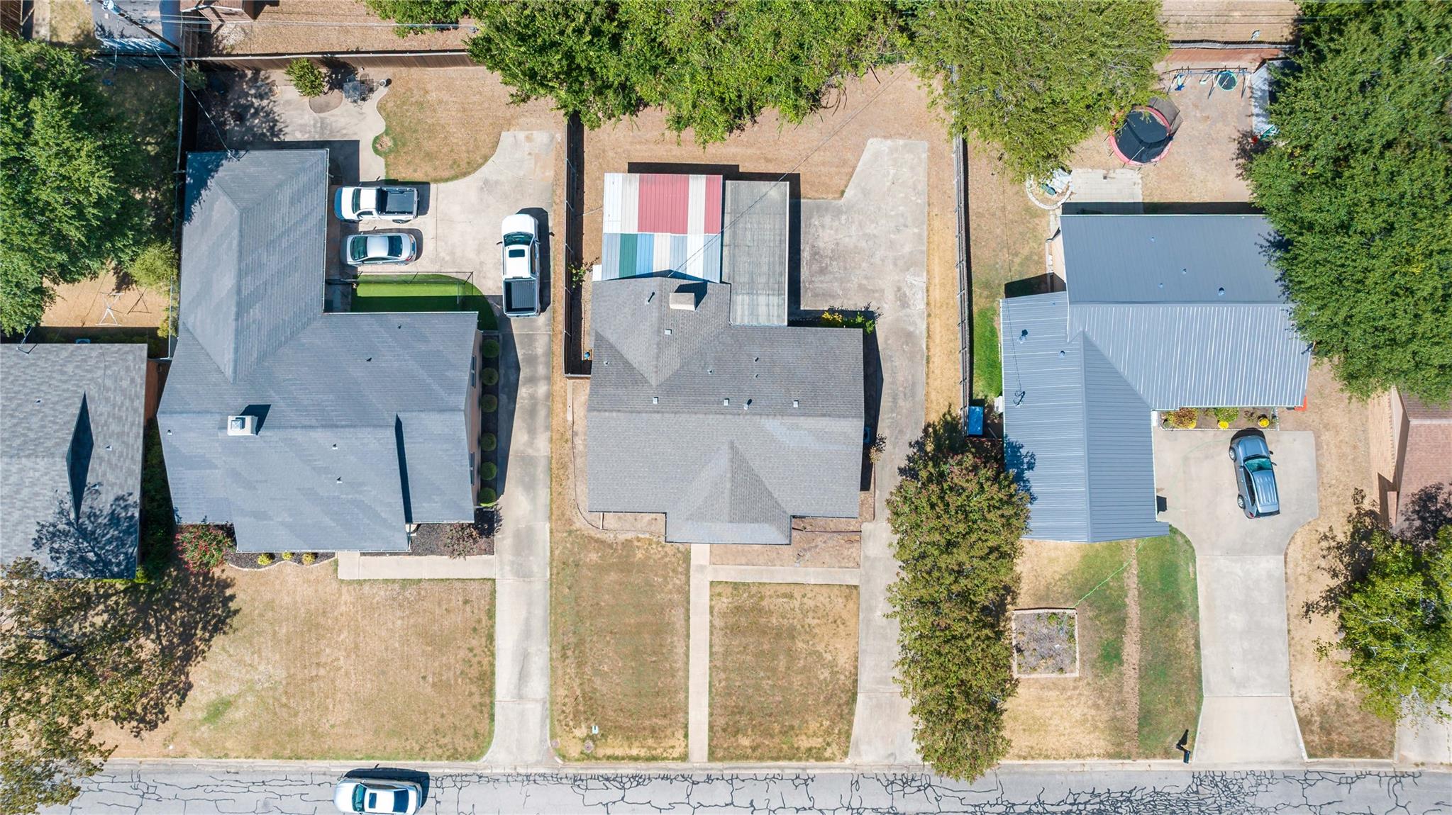 main property photo 20
