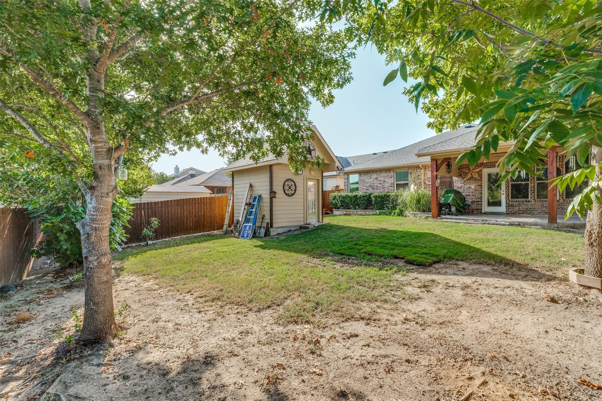 main property photo 25