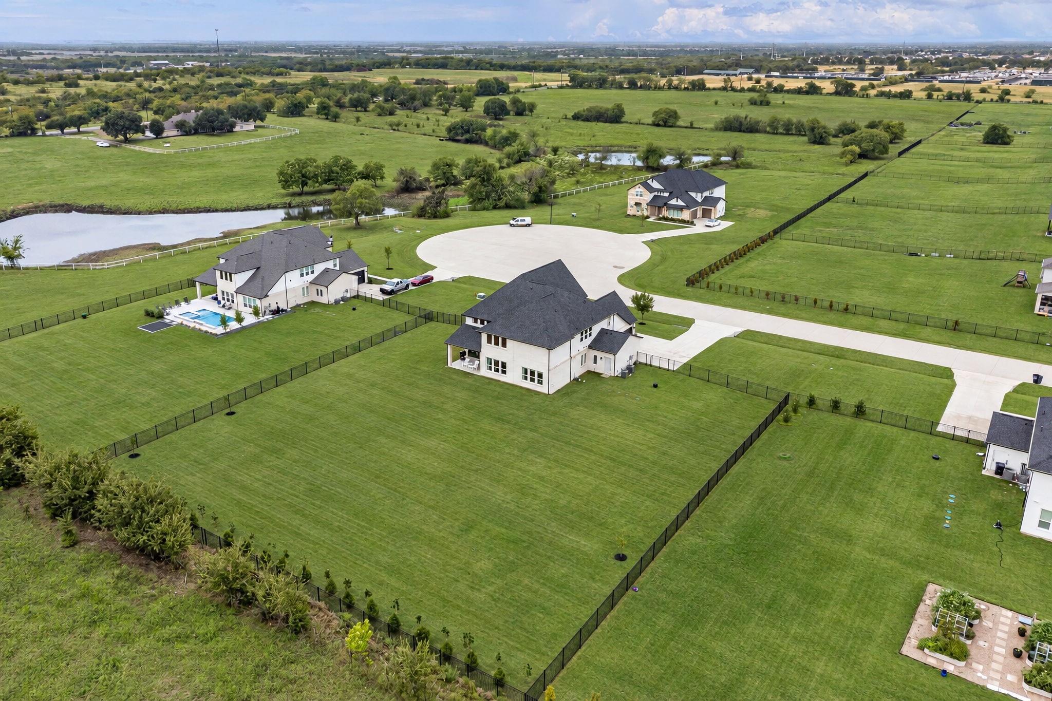 main property photo 35
